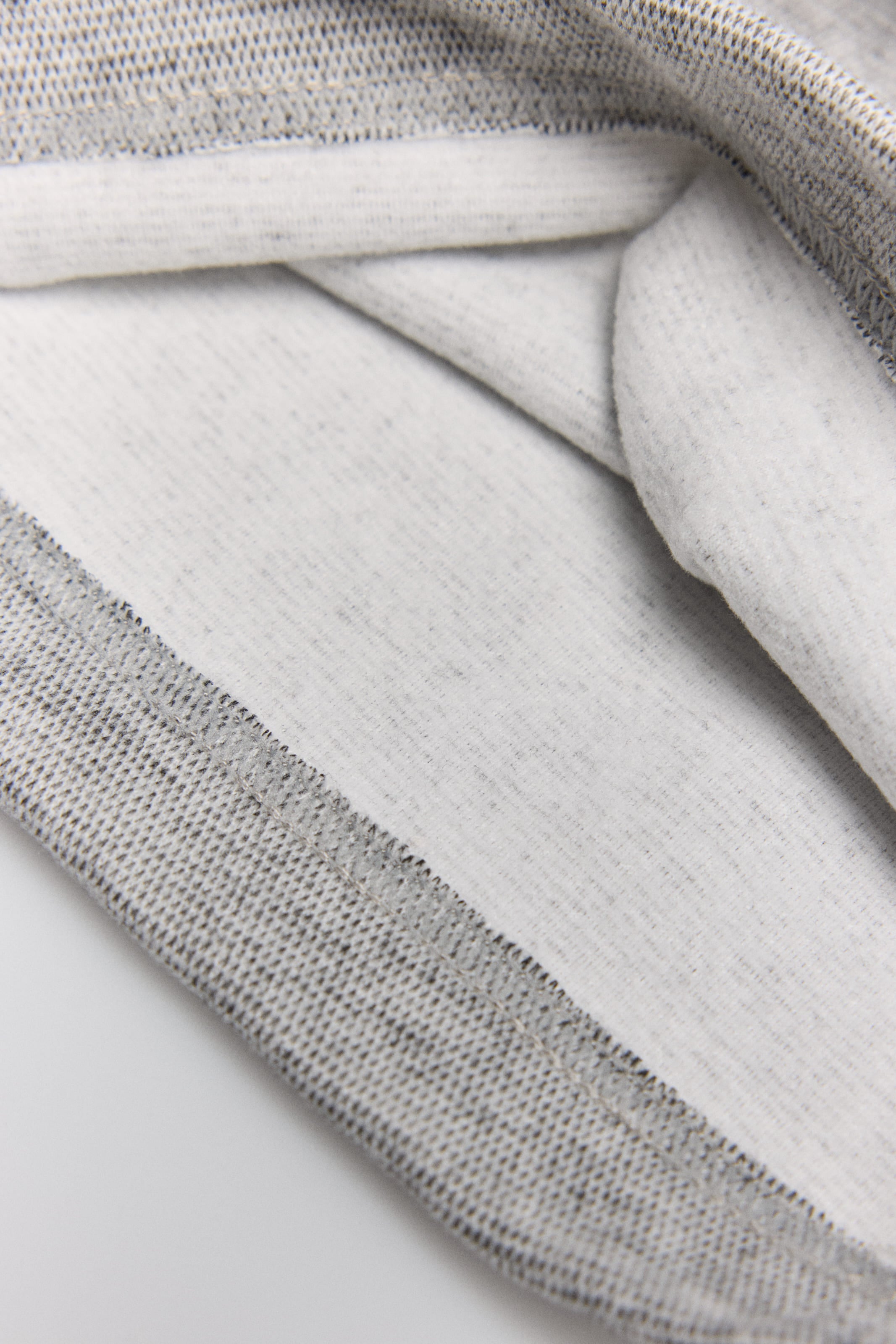 Pantalón extra cómodo recto gris