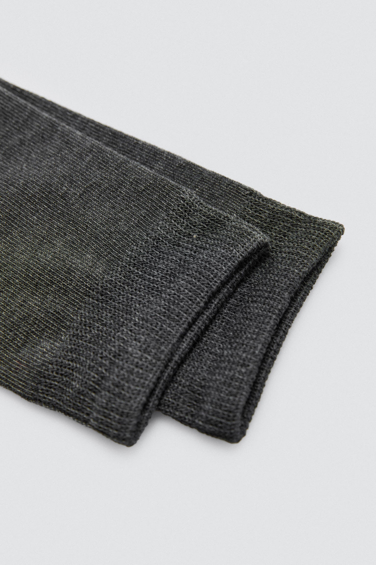 Pack of 3 warm bamboo socks in dark tones
