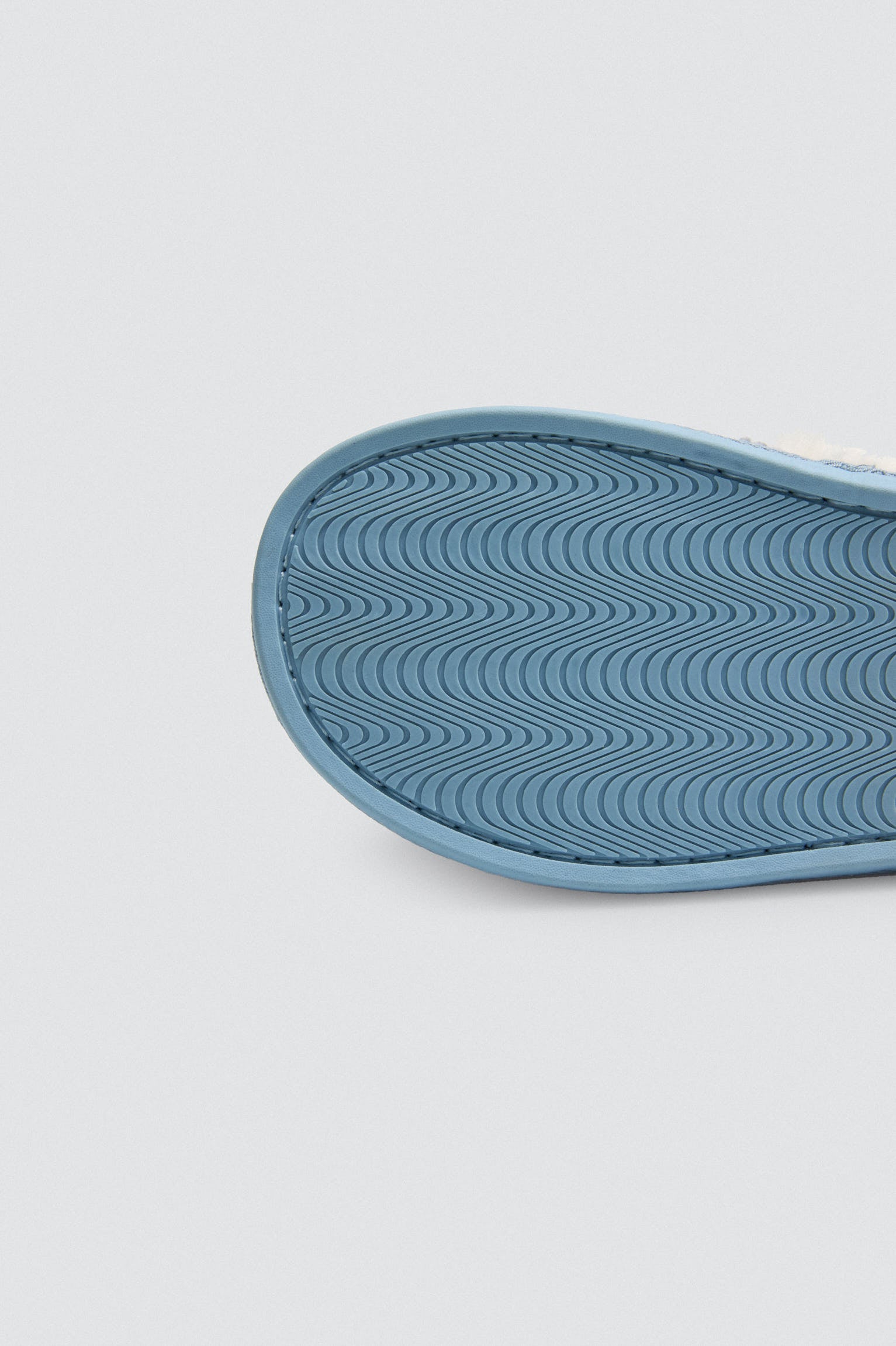 14153-4-zapatillas-de-casa-detalle-corazon-3d