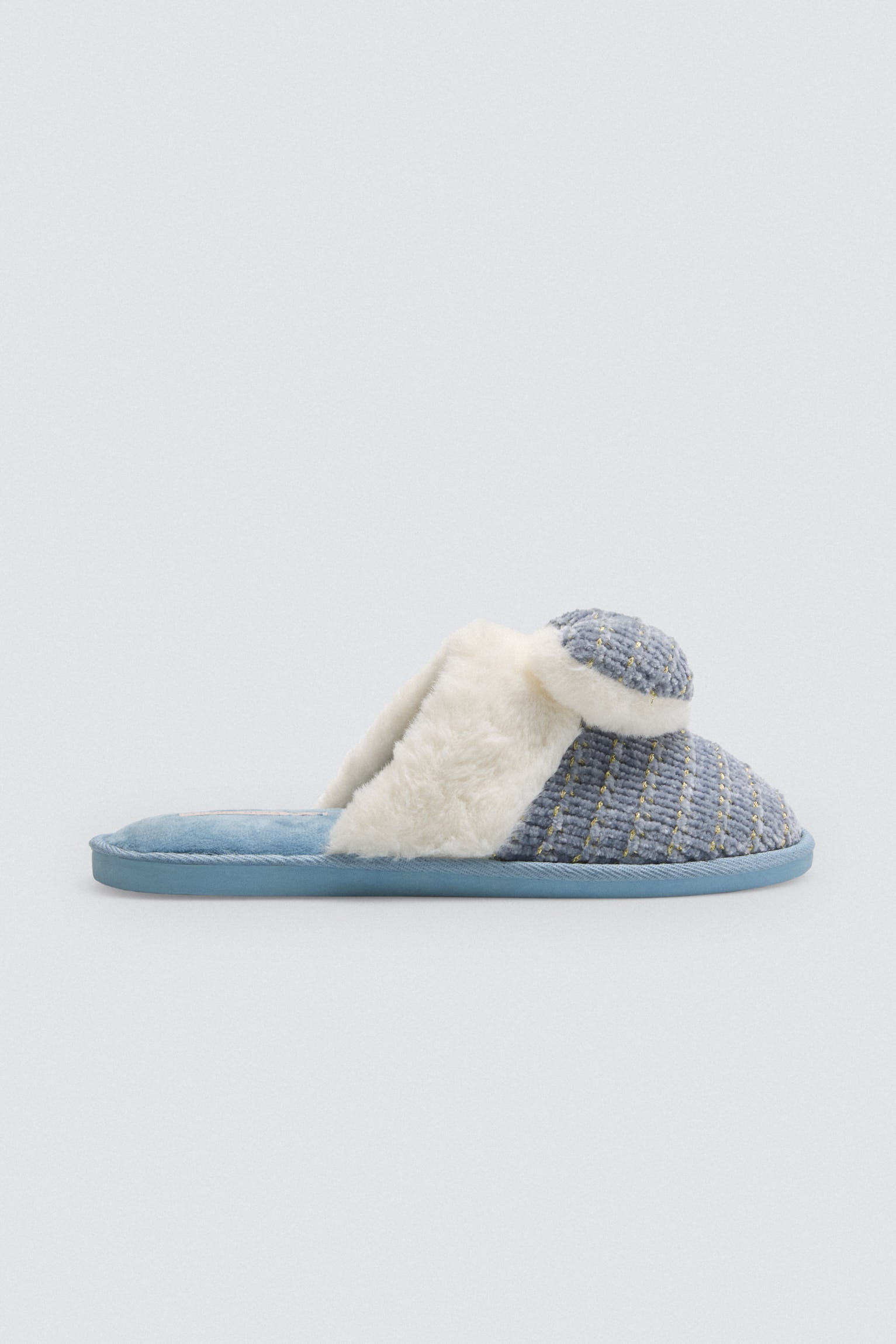 14153-5-zapatillas-de-casa-detalle-corazon-3d