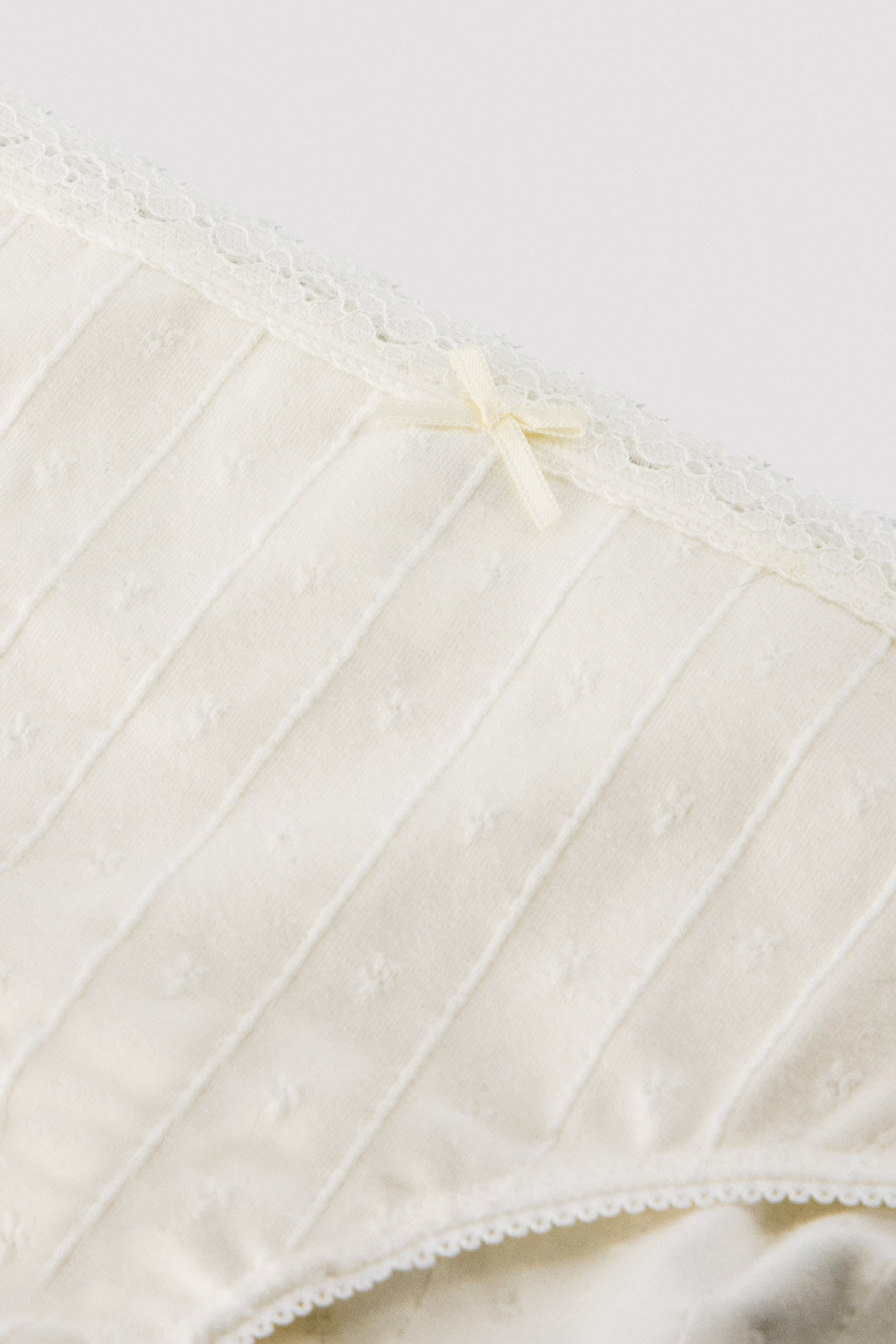 Conjunto infantil interior camiseta y braga marfil - Ysabel Mora