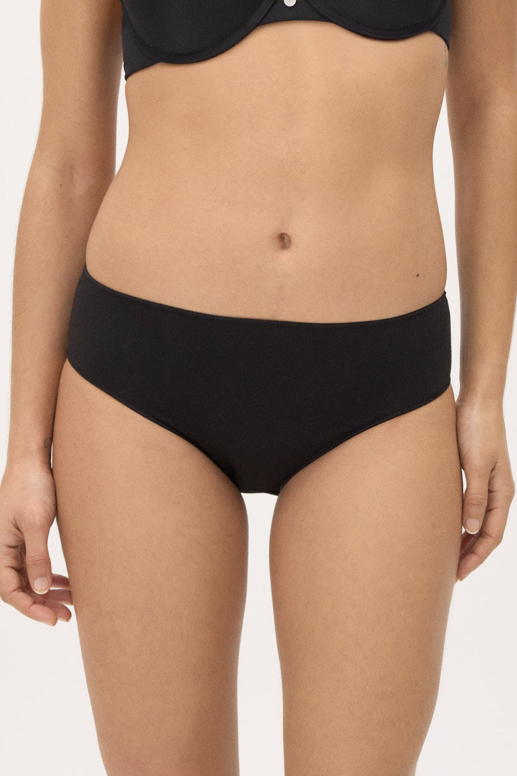 braga-midi-algodon-negra-mujer-ysabel-mora