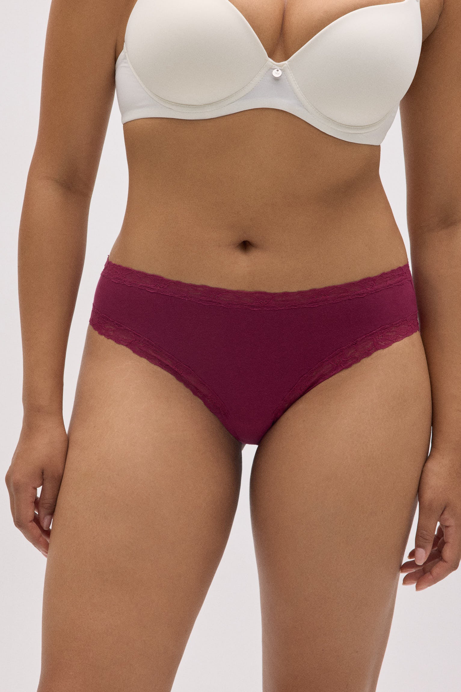 19478-1-braga-midi-detalles-encaje-granate