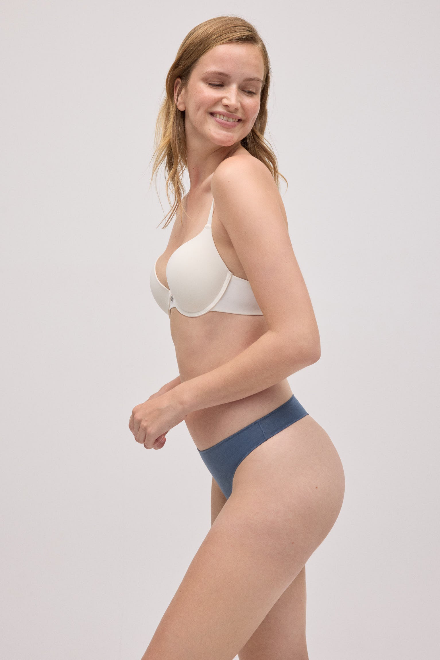 Pack of 3 basic cotton thongs