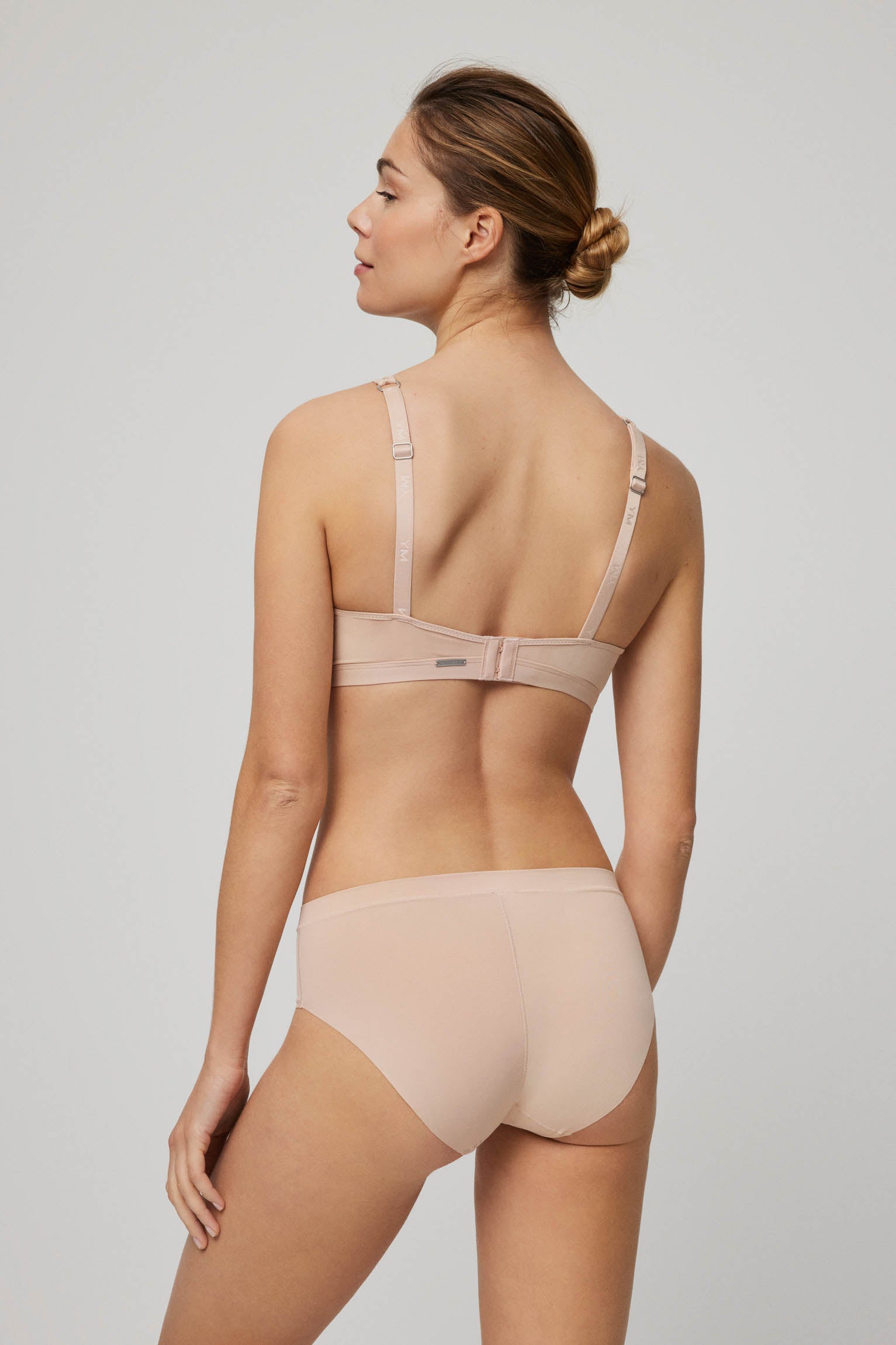 9696-8-braga-midi-adapt-invisible-mujer-ysabel-mora - Nude