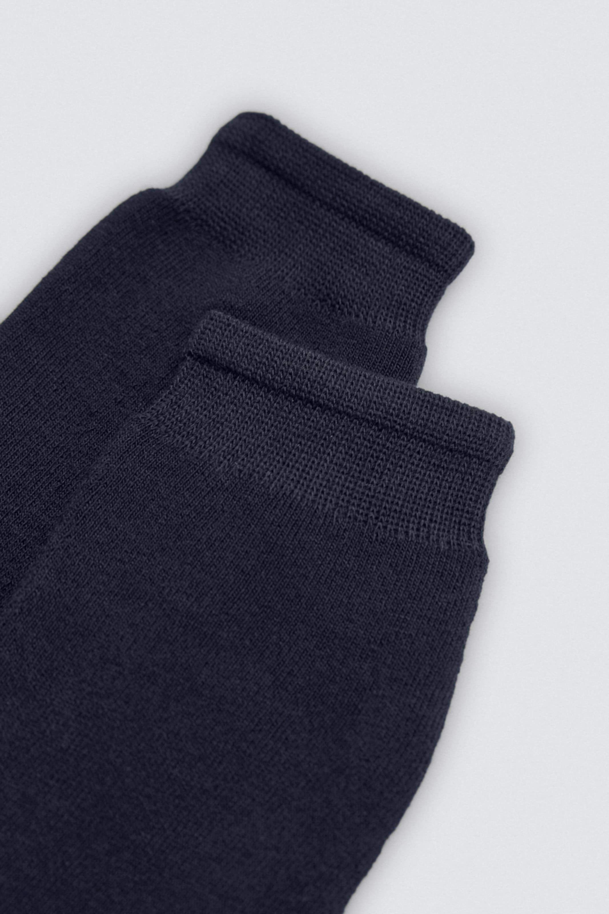 Pack 3 calcetines altos térmicos puño antipresión colores neutros