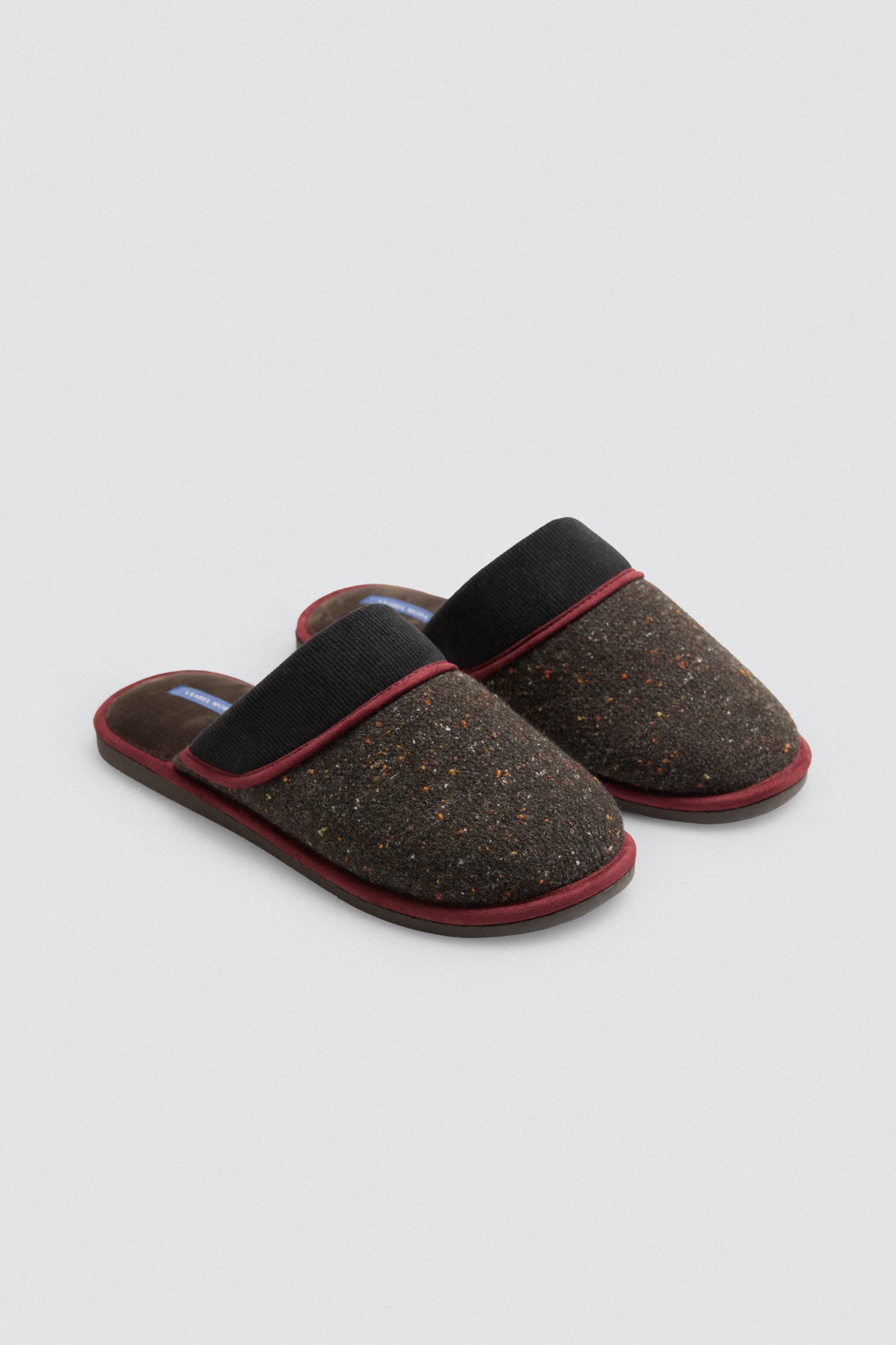 24083-2-zapatillas-de-casa-tejido-jaspeado