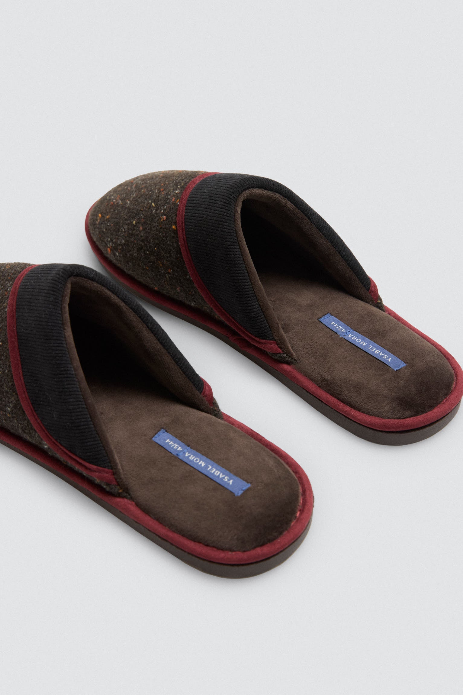 24083-5-zapatillas-de-casa-tejido-jaspeado