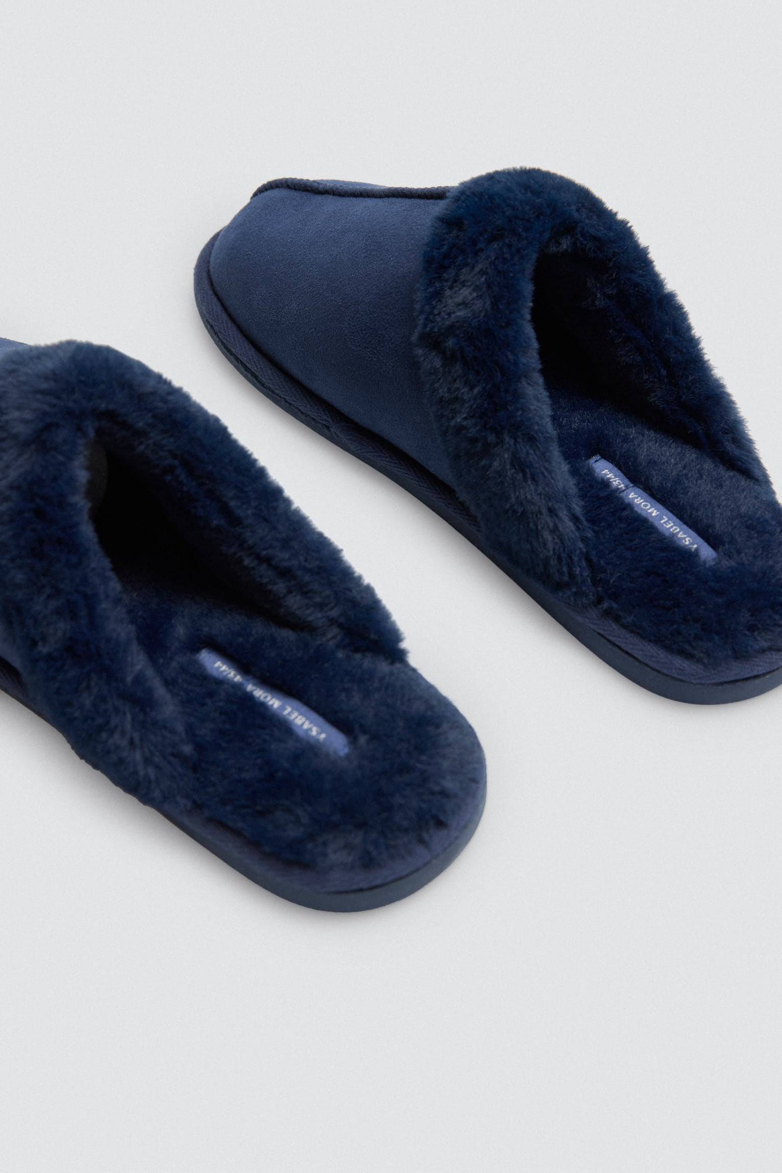 24089-4-zapatillas-basicas-con-pelo-marino