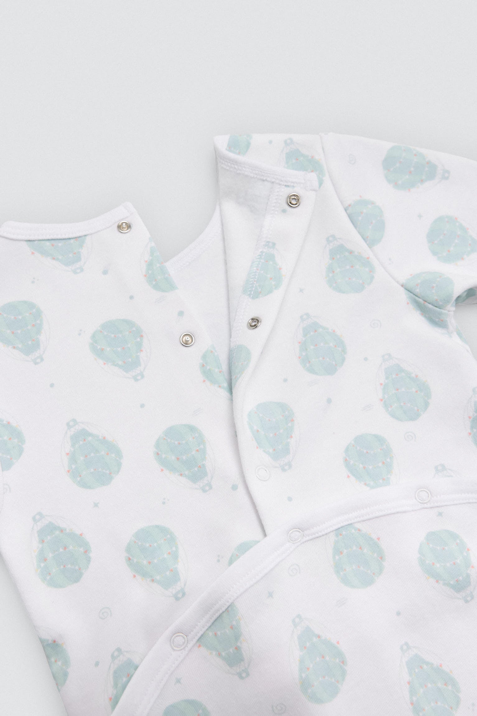 25424-4-pelele-bebe-manga-larga-estampado