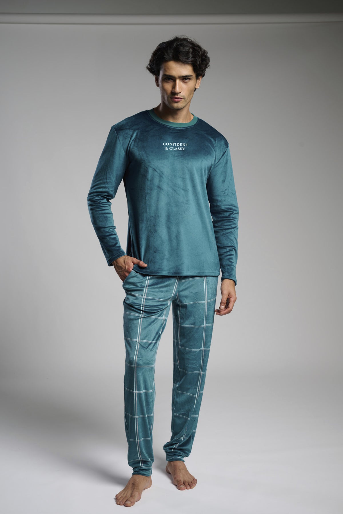 Pijama largo hombre terciopelo estampado cuadros Confident & Classy