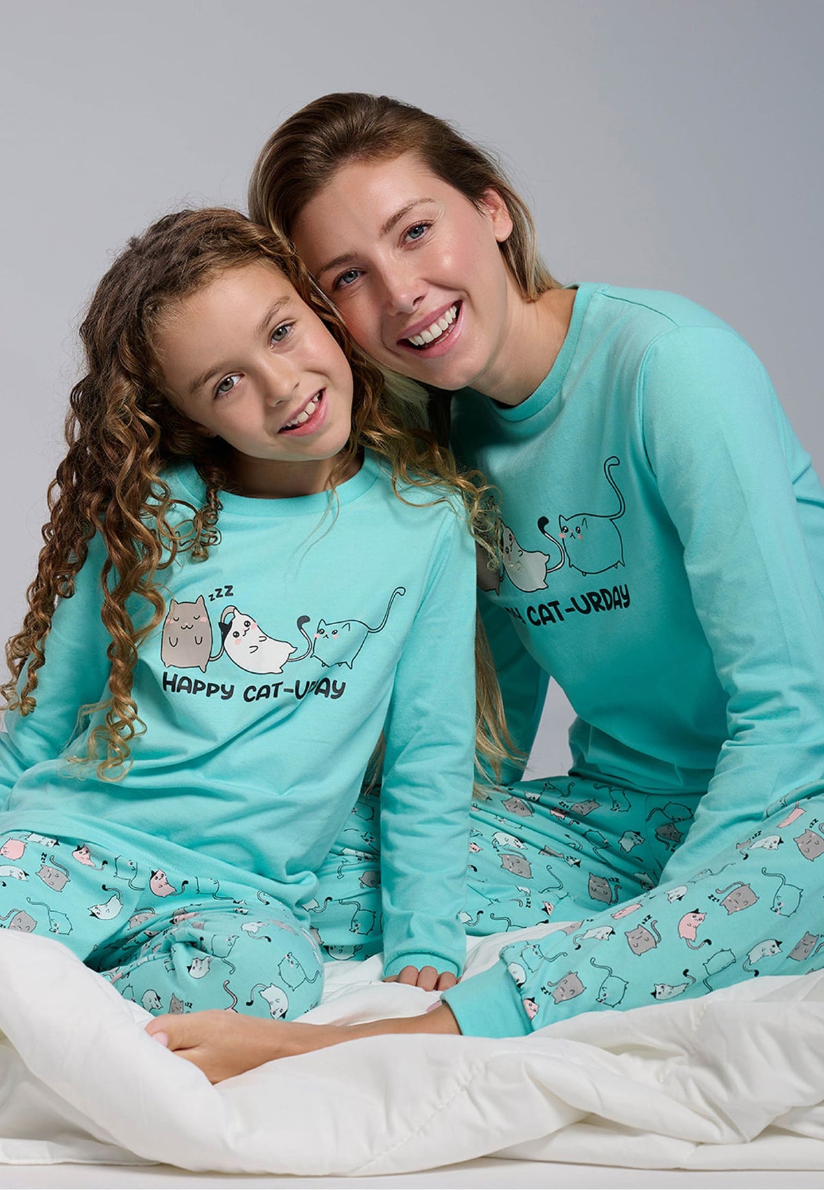 Pijama largo niña algodón estampado gatos Happy cat-urday