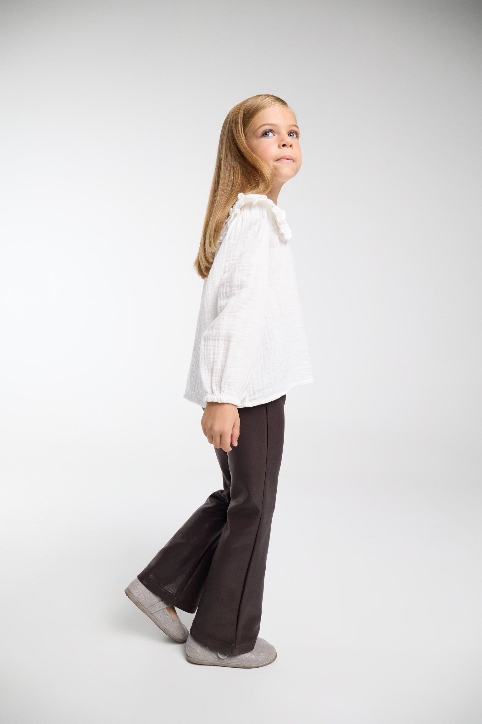 TÉRMICO Pantalón afelpado niña efecto piel flare chocolate