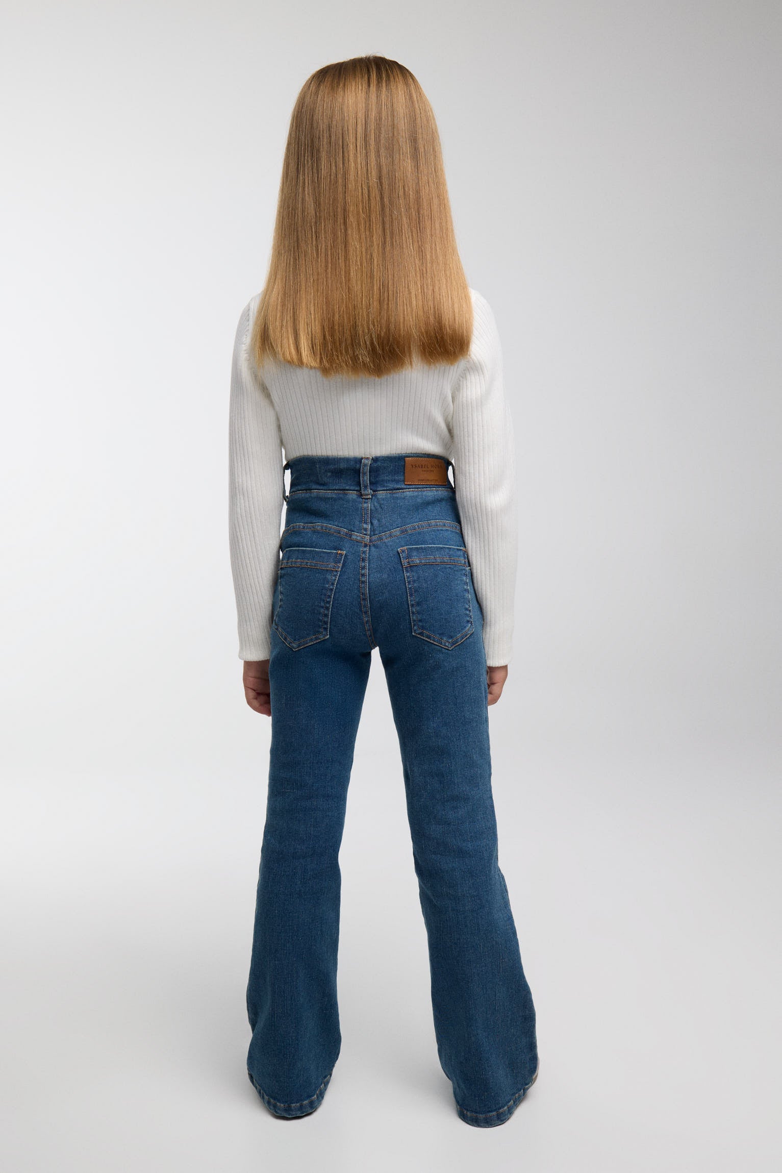 Pantalón niña vaquero acampanado
