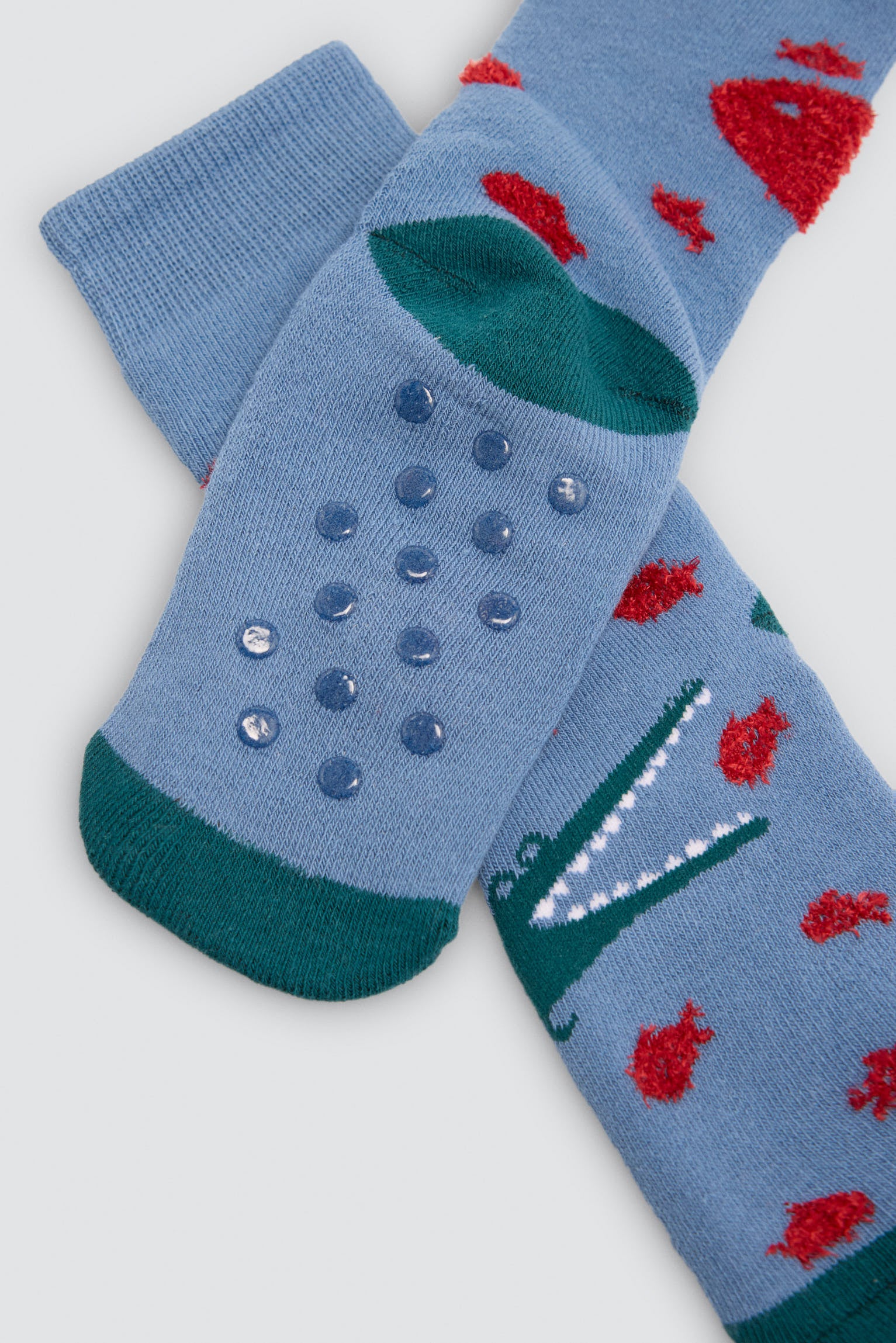 Pack 3 calcetines niño térmicos antideslizantes estampado cocodrilos y tiburones