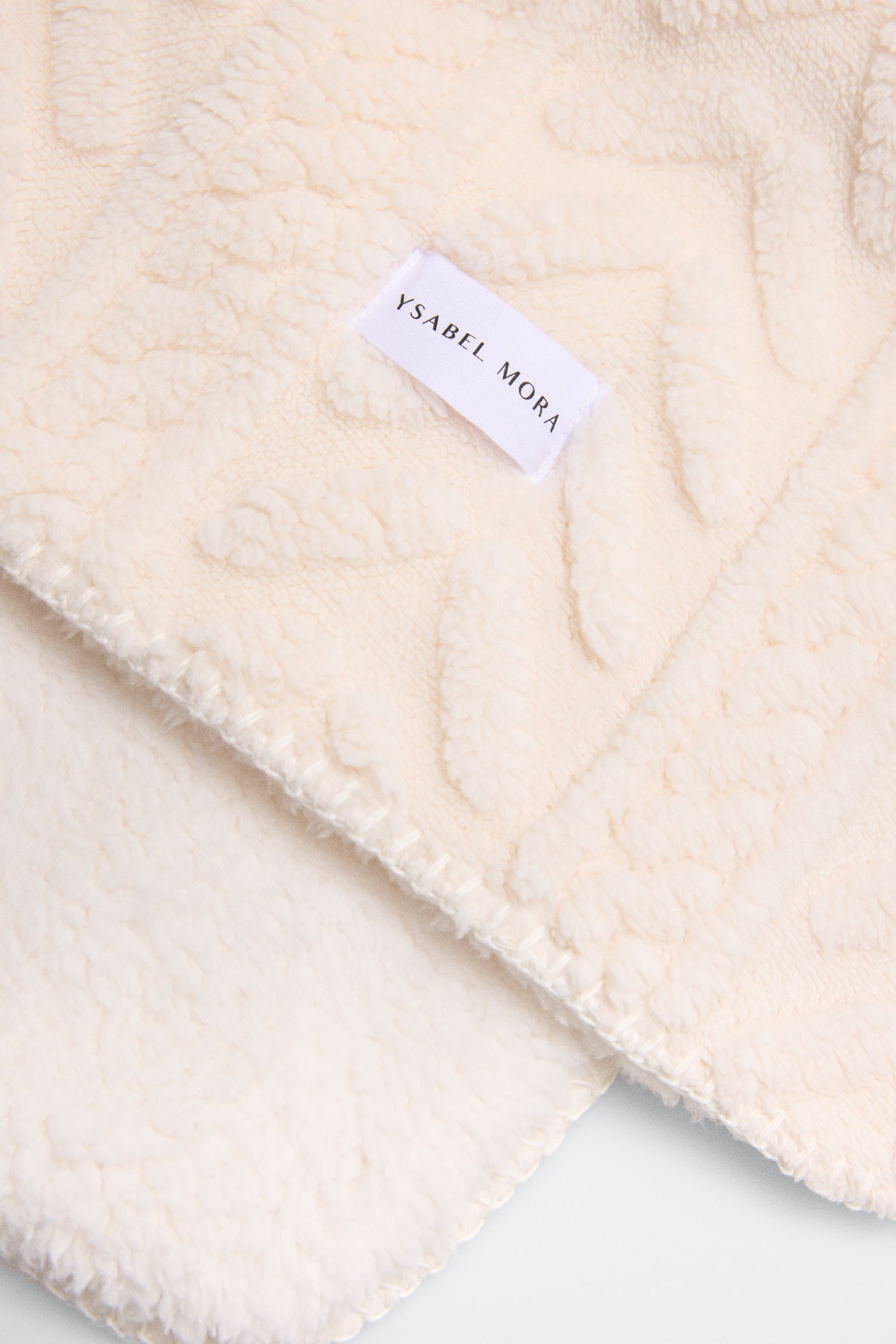 50025-2-manta-con-pelo-y-borreguito