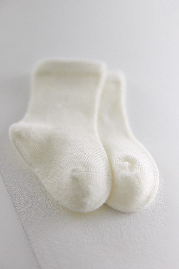 Classic ivory cotton socks