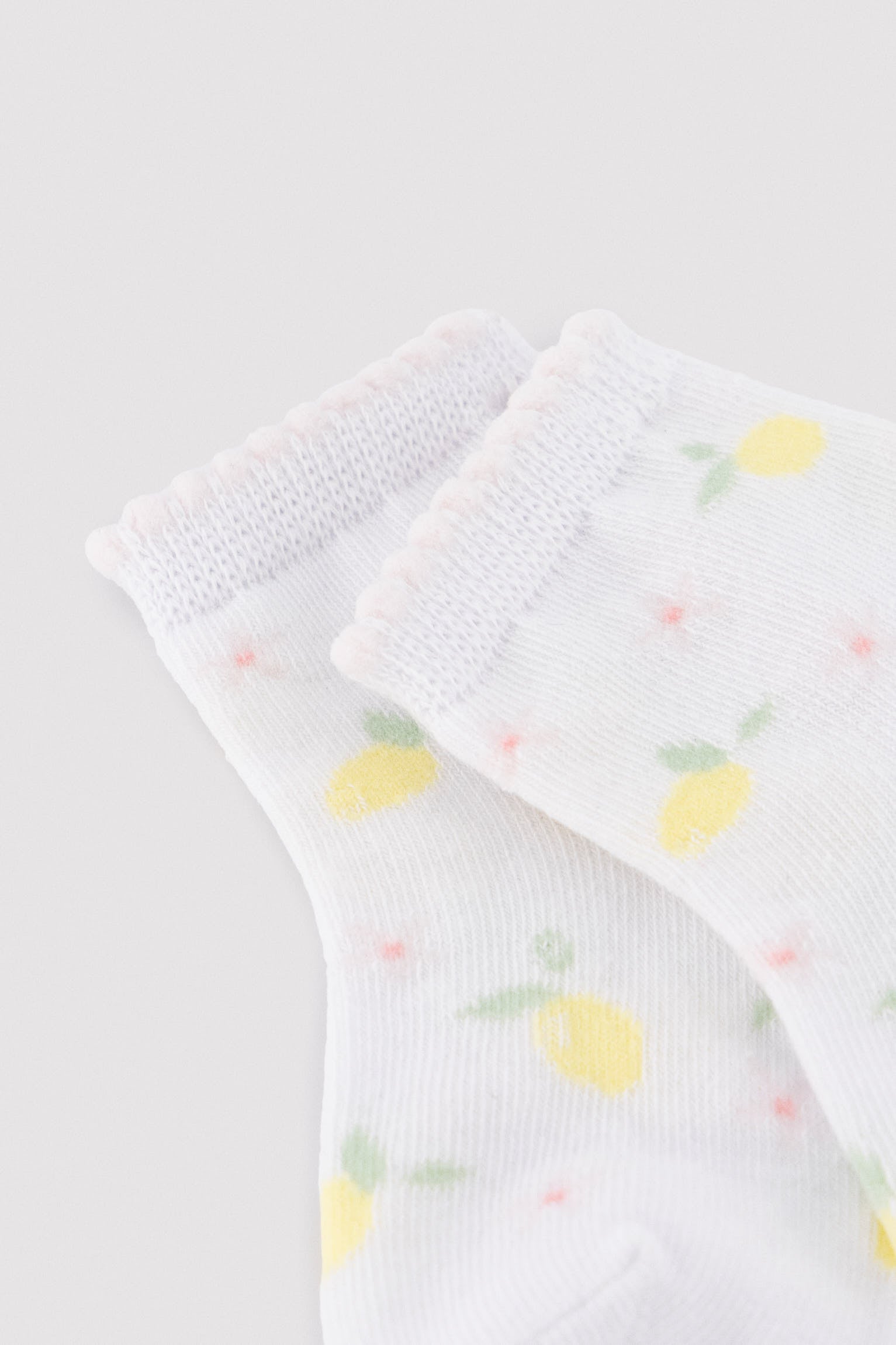 Pack 3 calcetines cortos bebé estampados limones y fresa - Ysabel Mora