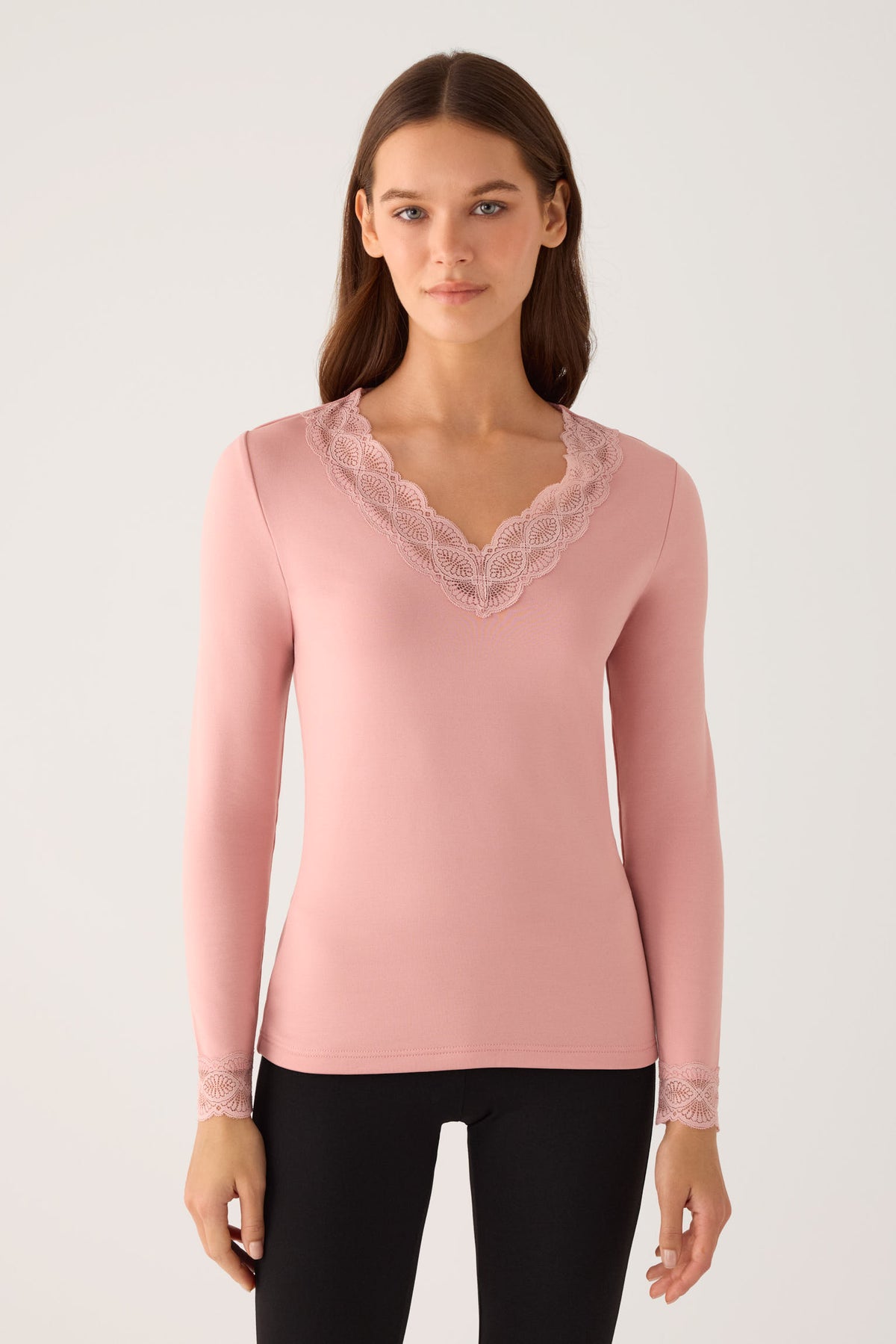 TÉRMICO Camiseta mujer manga larga encaje en escote y puños rosa