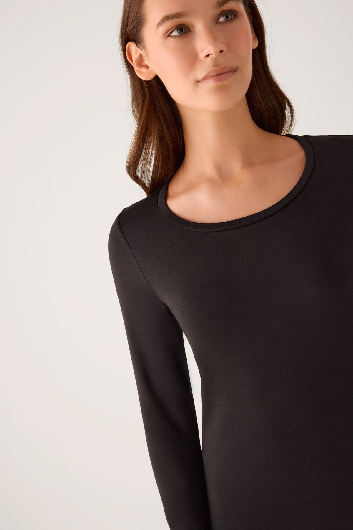 TÉRMICO Camiseta mujer manga larga cuello redondo negro