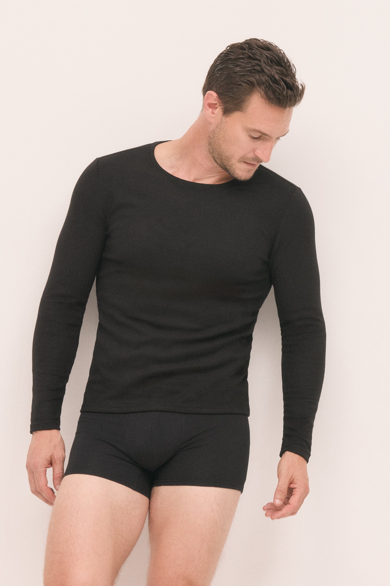 Extra Warm black thermal t-shirt for men