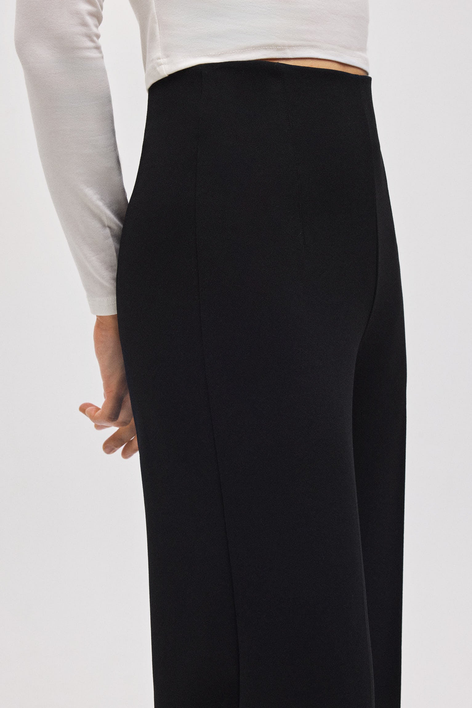 70452-4-pantalon-suave-wide-negro-ysabel-mora