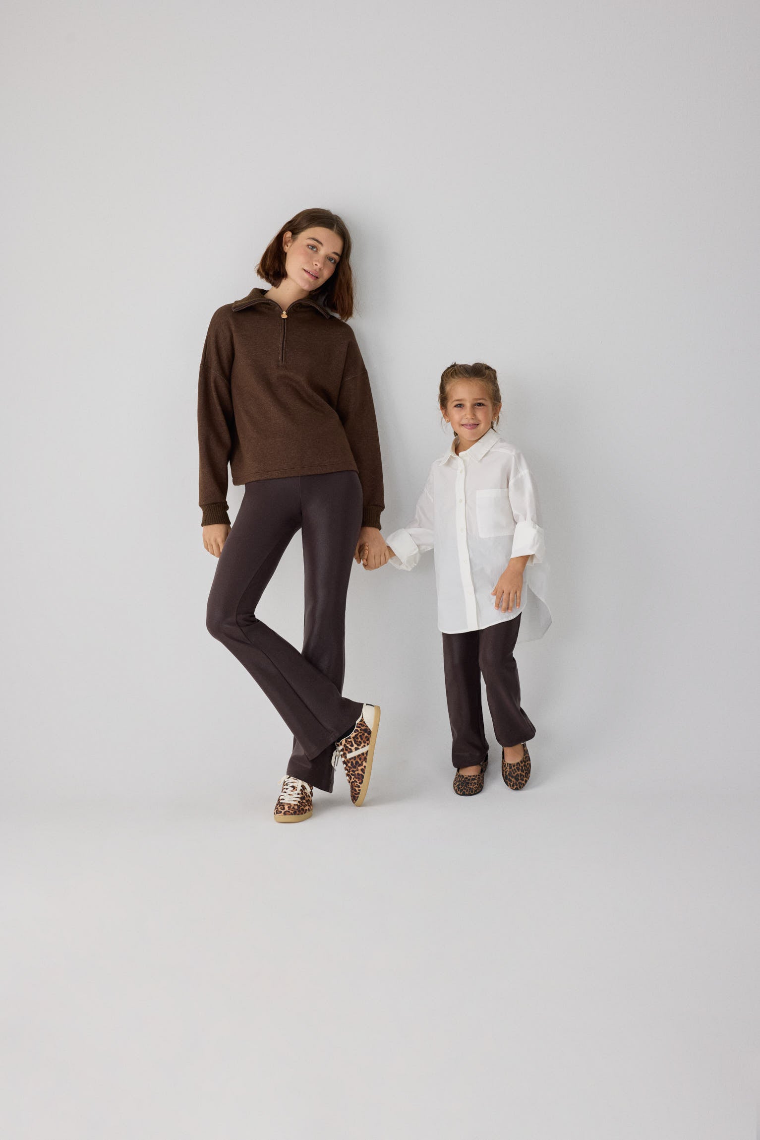 70466-dark-chocolate-leggings-mujer-termico-acampanados-efecto-piel-marron-chocolate