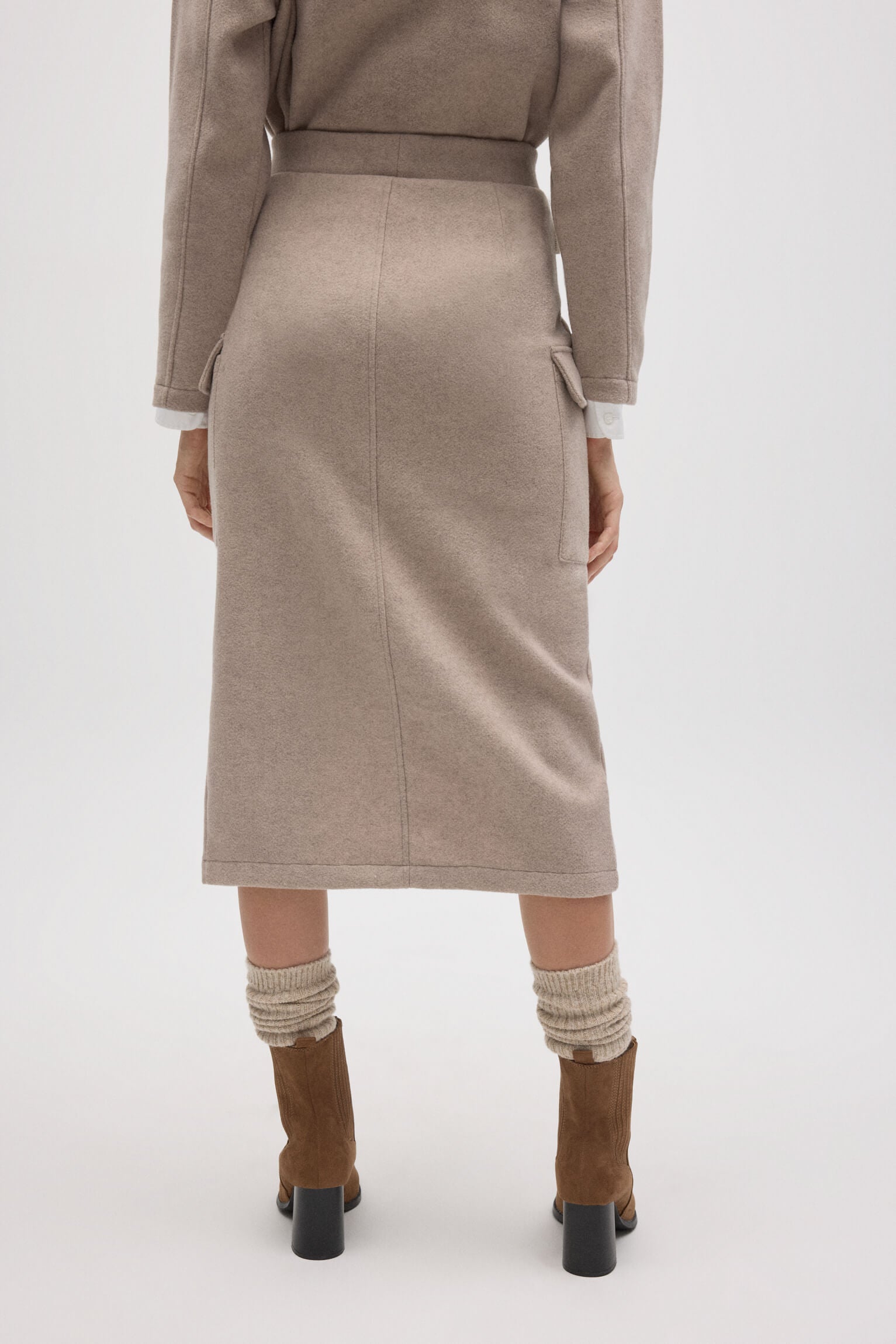 70664-2-falda-midi-calida-estilo-cargo-marron