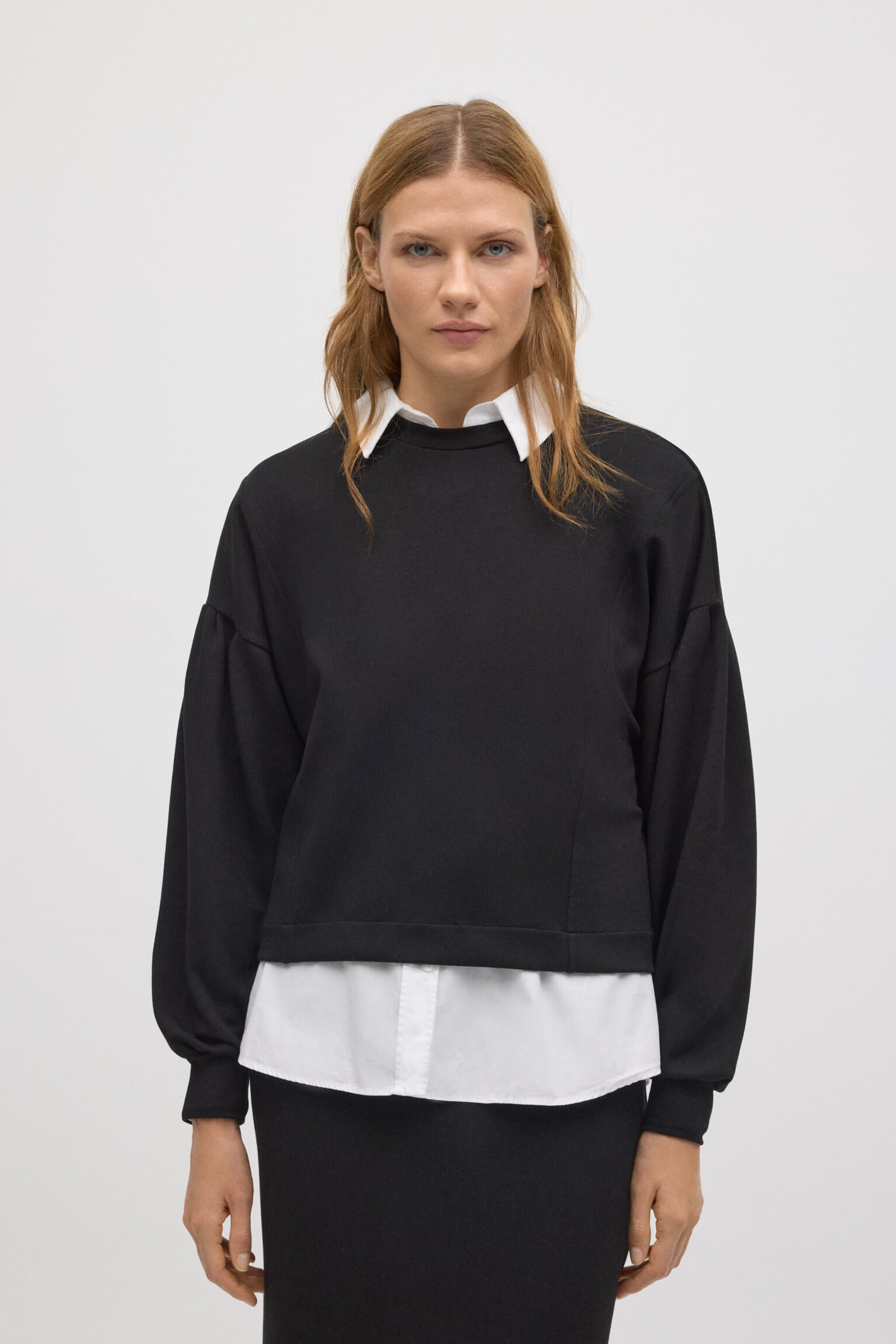 70673-2-sudadera-mangas-abullonadas-fluida-negro