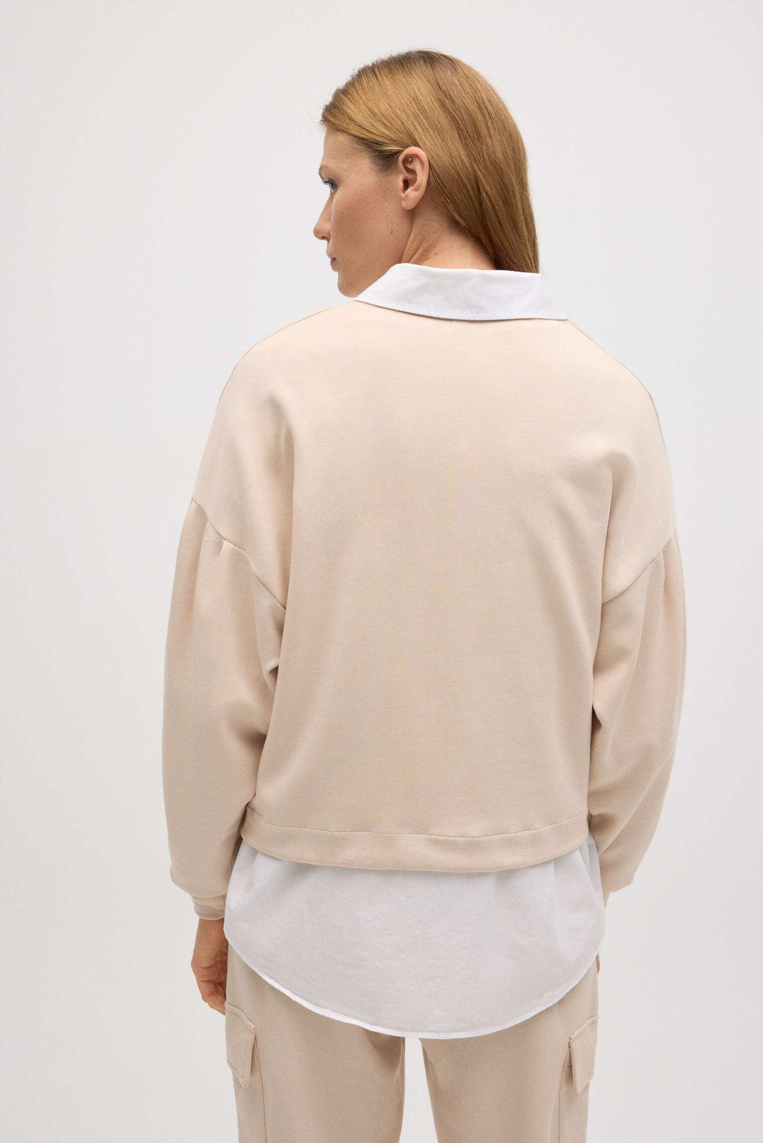 70673-3-sudadera-mangas-abullonadas-fluida-marfil