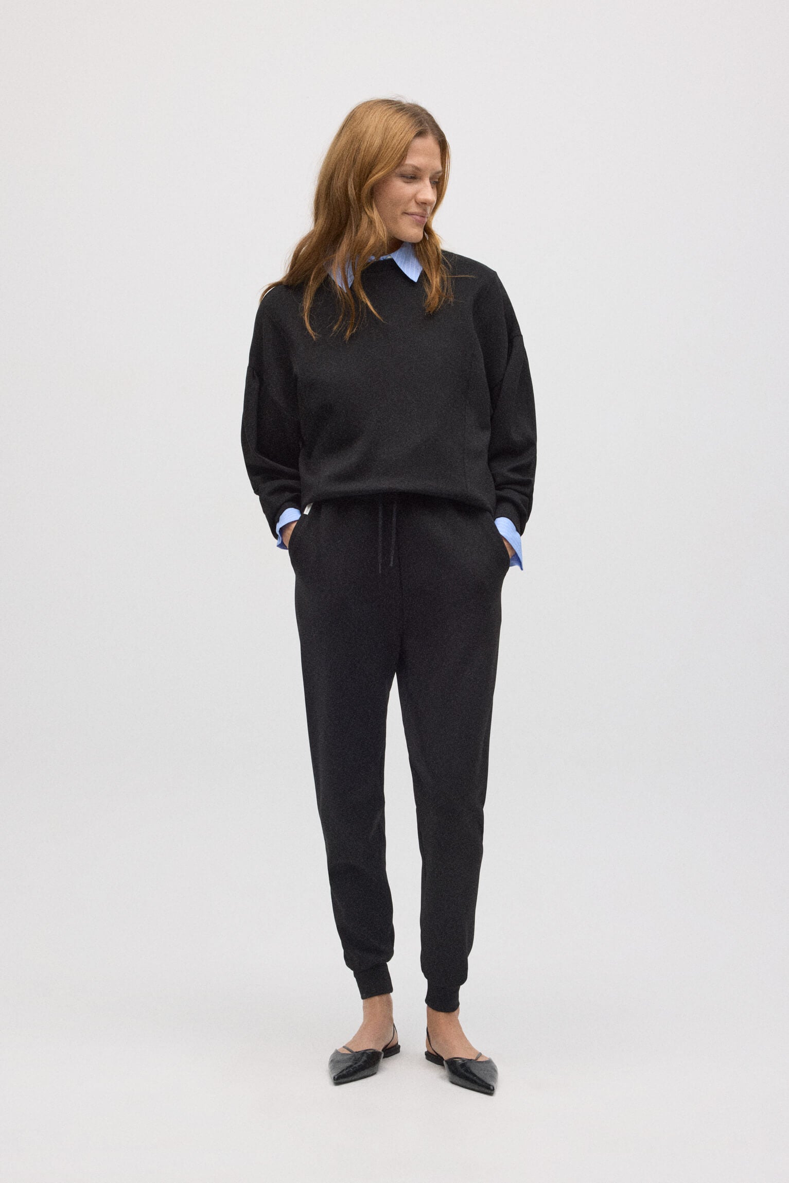 70685-1-pantalon-jogger-fluido-negro