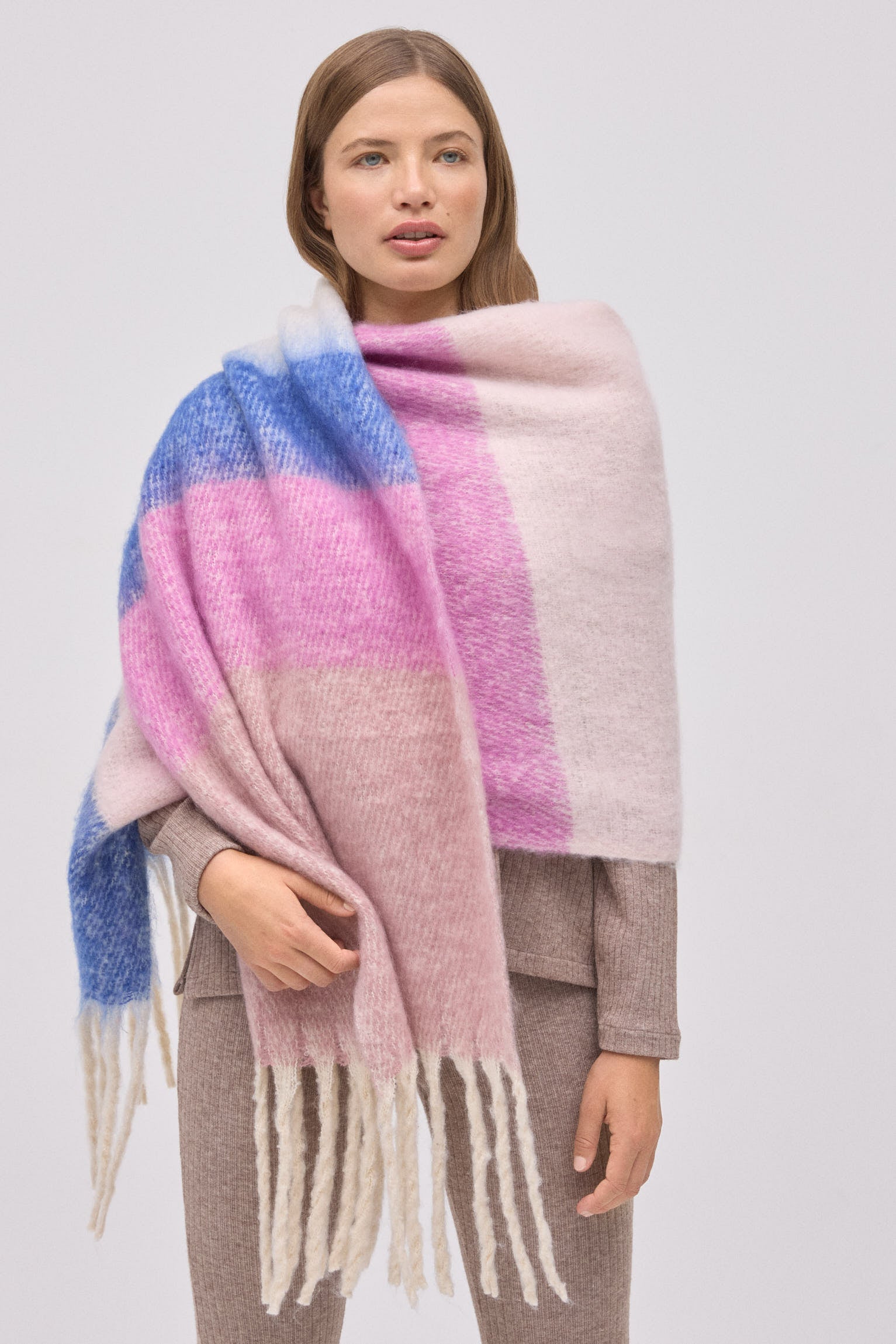 70701-2-bufanda-rayas-rosa