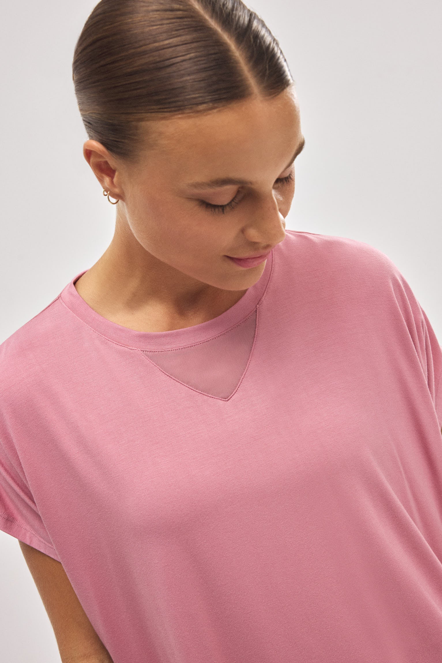 70832-4-camiseta-deportiva-manga-corta-rosa