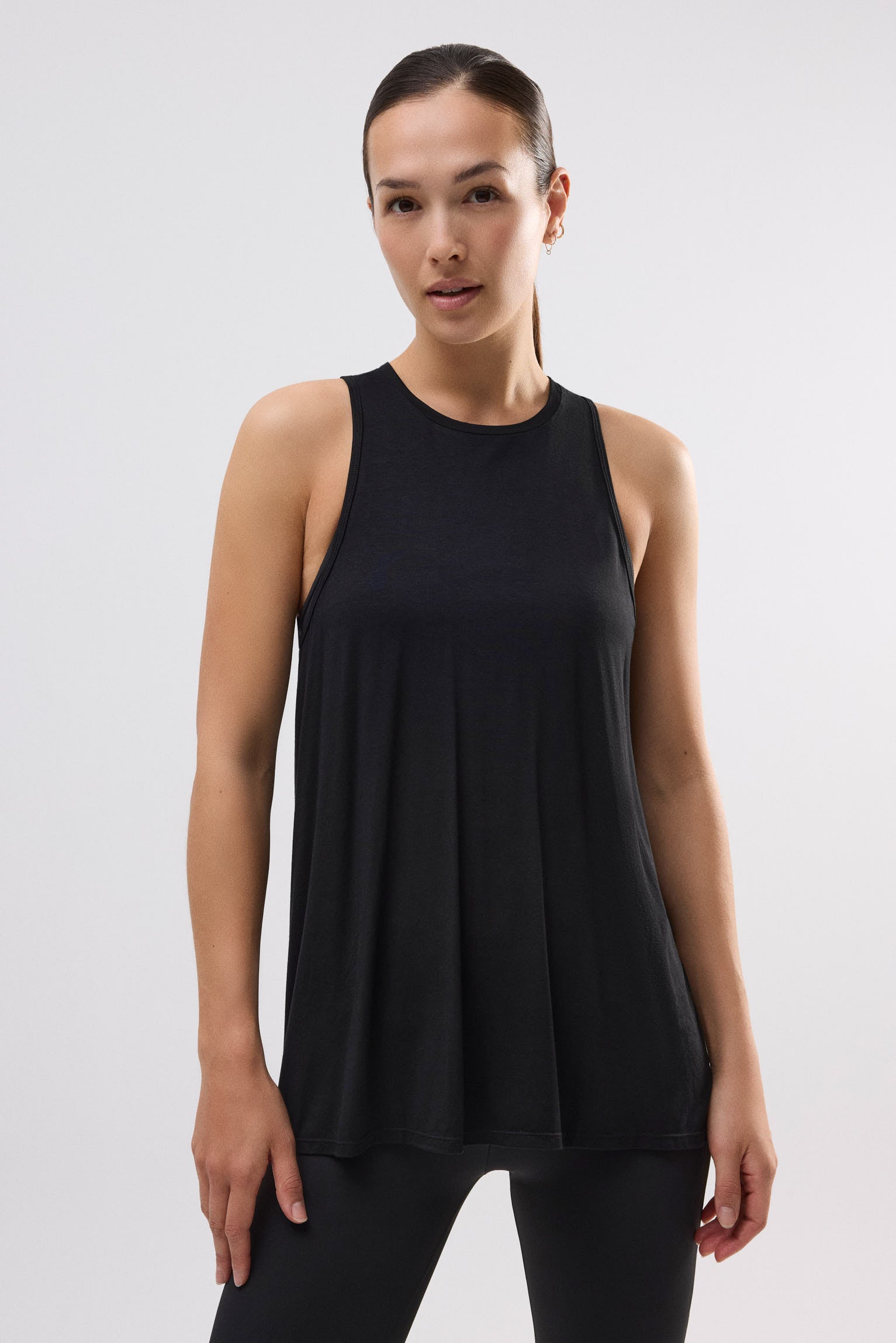 Sin Mangas Blusa Negra De Licra Sin Mangas Blusa Negra Deportiva