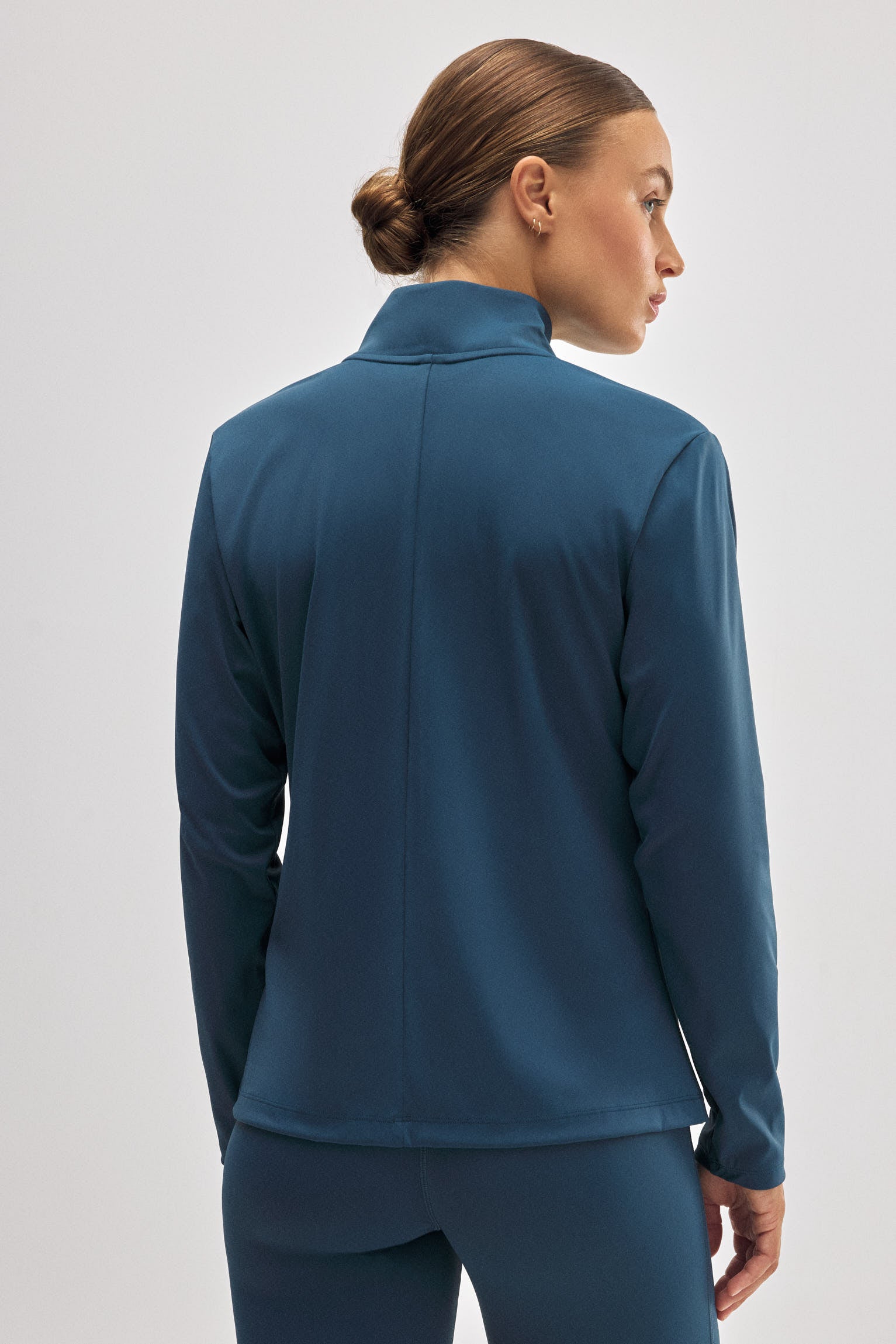 70929-2-chaqueta-deportiva-ajustada-transpirable-azul