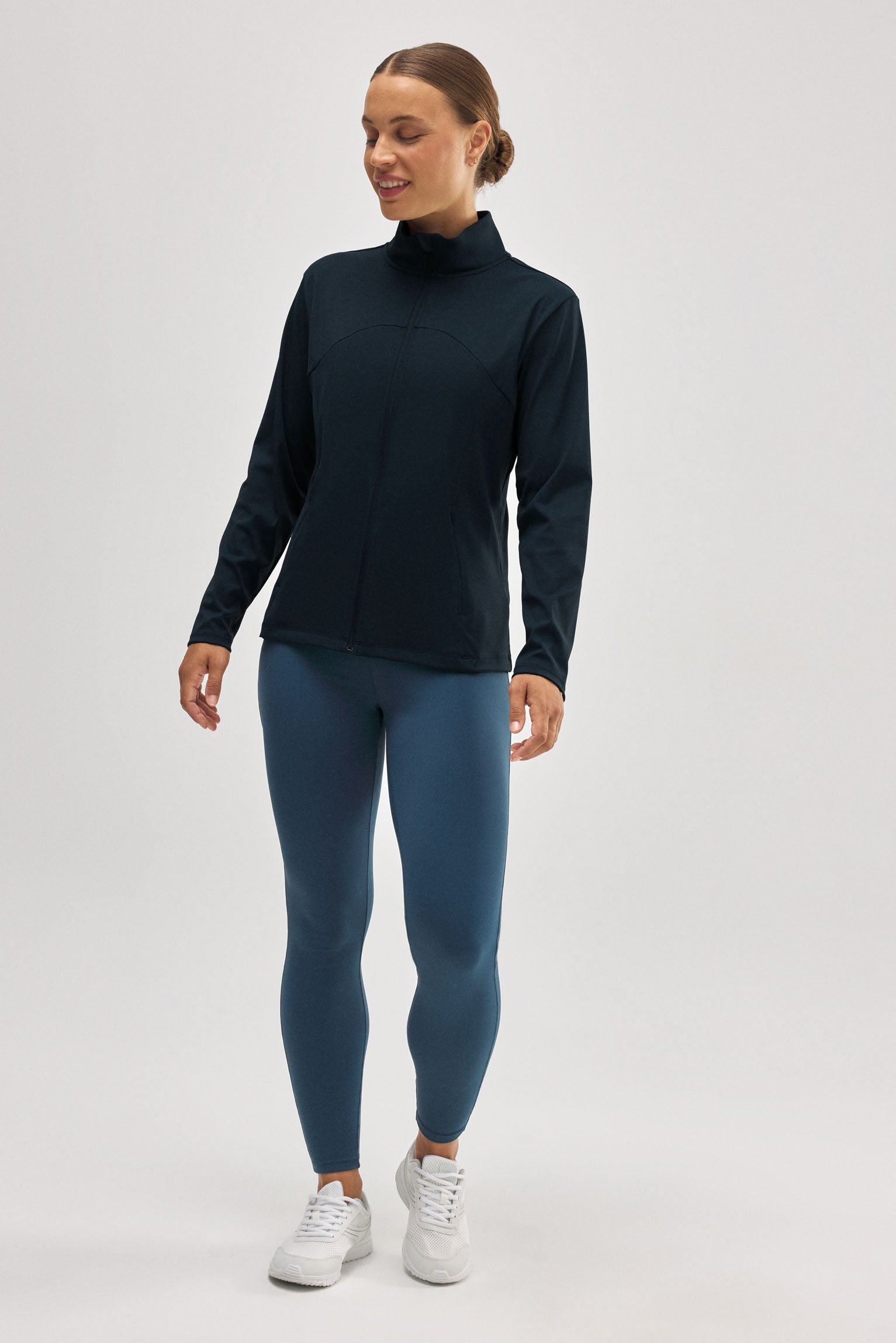 70929-4-chaqueta-deportiva-mujer-ysabel-mora-negro
