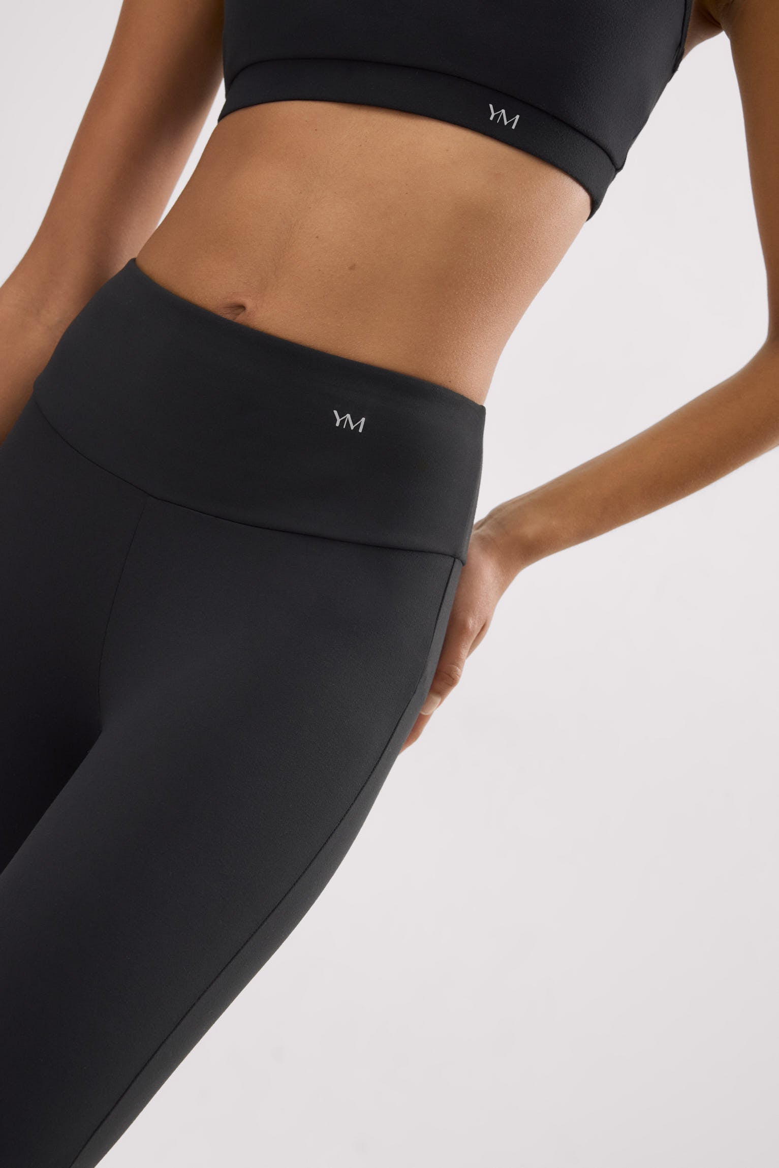 Leggings deportivos de tiro alto tacto algodonero negro