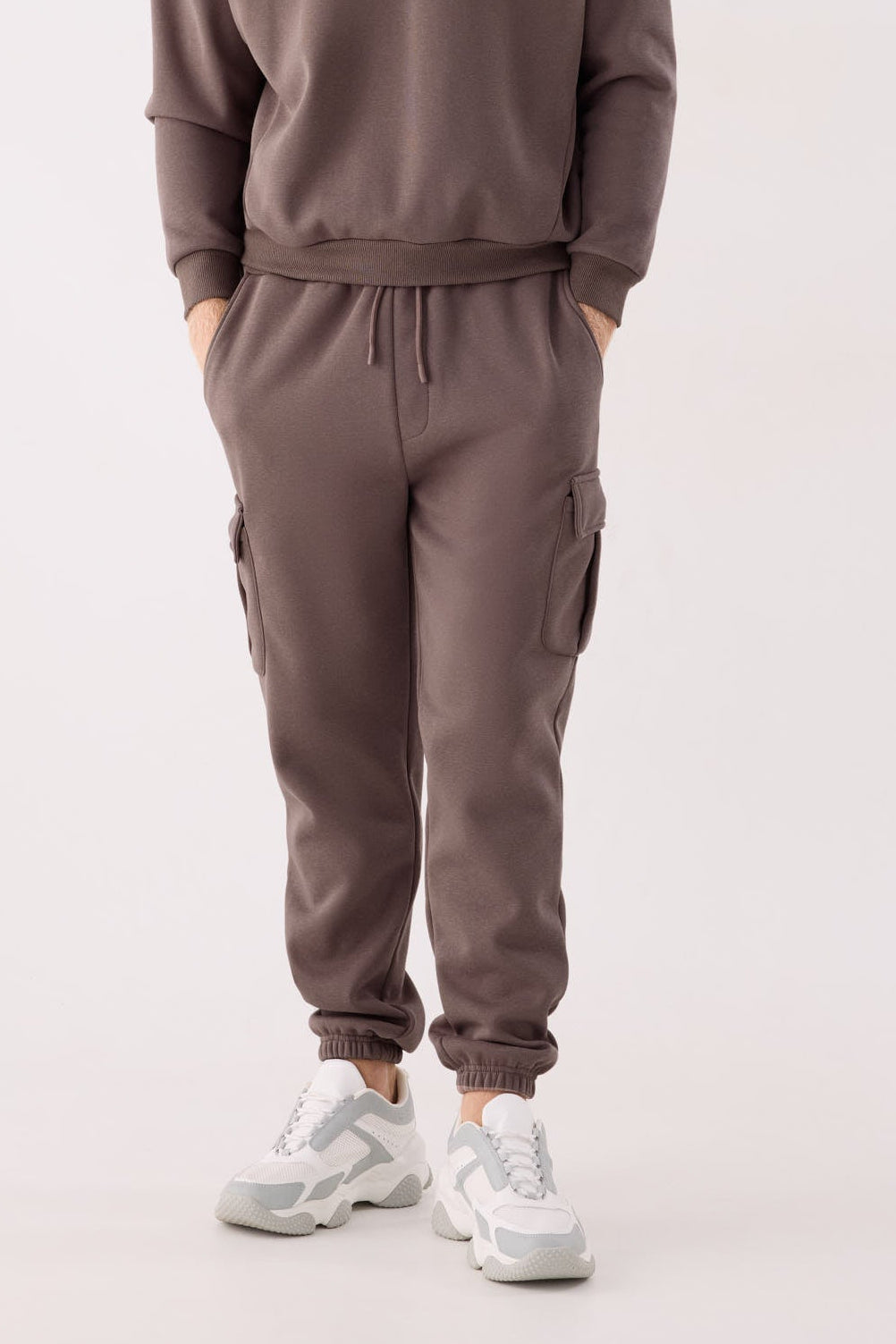 PREVENTA Pantalón deportivo hombre cargo afelpado con cintura ajustable marrón