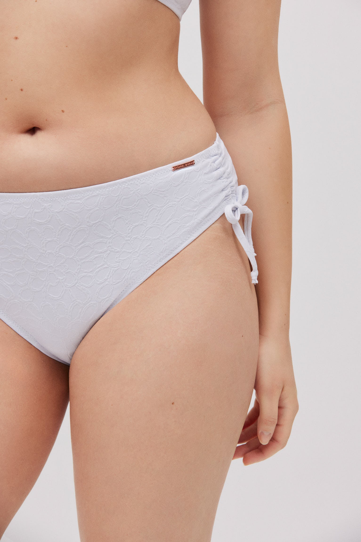 83046-4-conjunto-bikini-aro-reductor-braga-midi-mujer-ysabel-mora-blanco