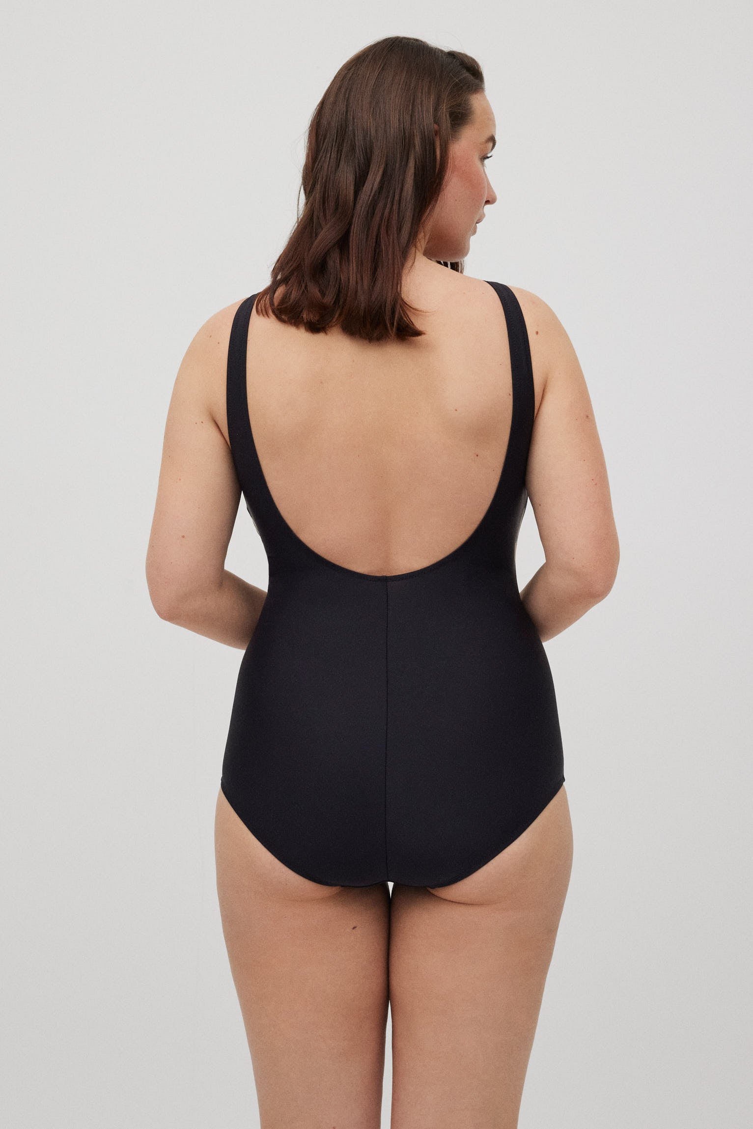 83074-2-banador-reductor-detalle-estampado-cebra-mujer-ysabel-mora-negro