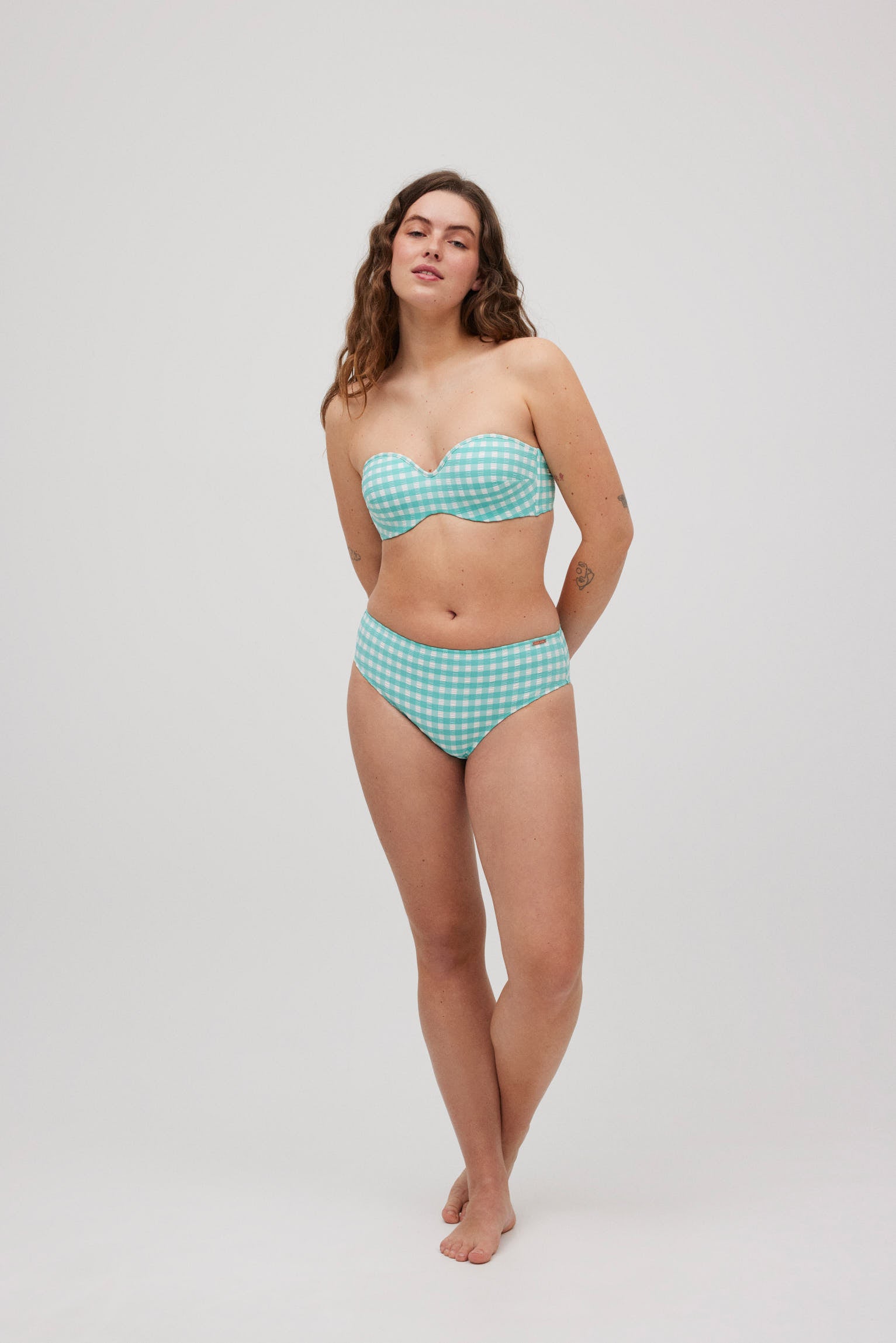 83109-2-conjunto-bikini-bandeau-braga-midi-estampado-vichy-ysabel-mora-azul