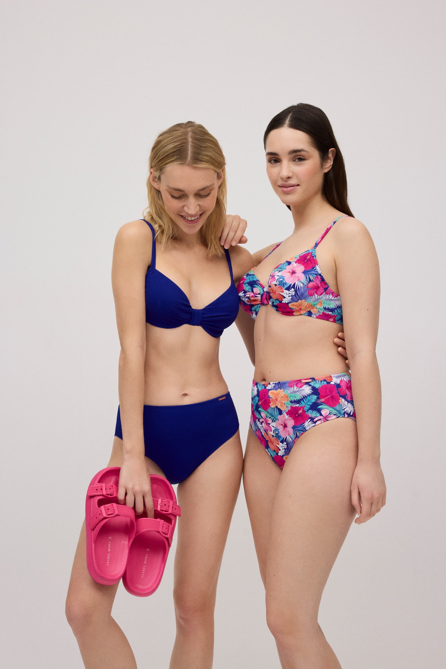 Bikinis combinables azul y flores Colección Ilha da flores