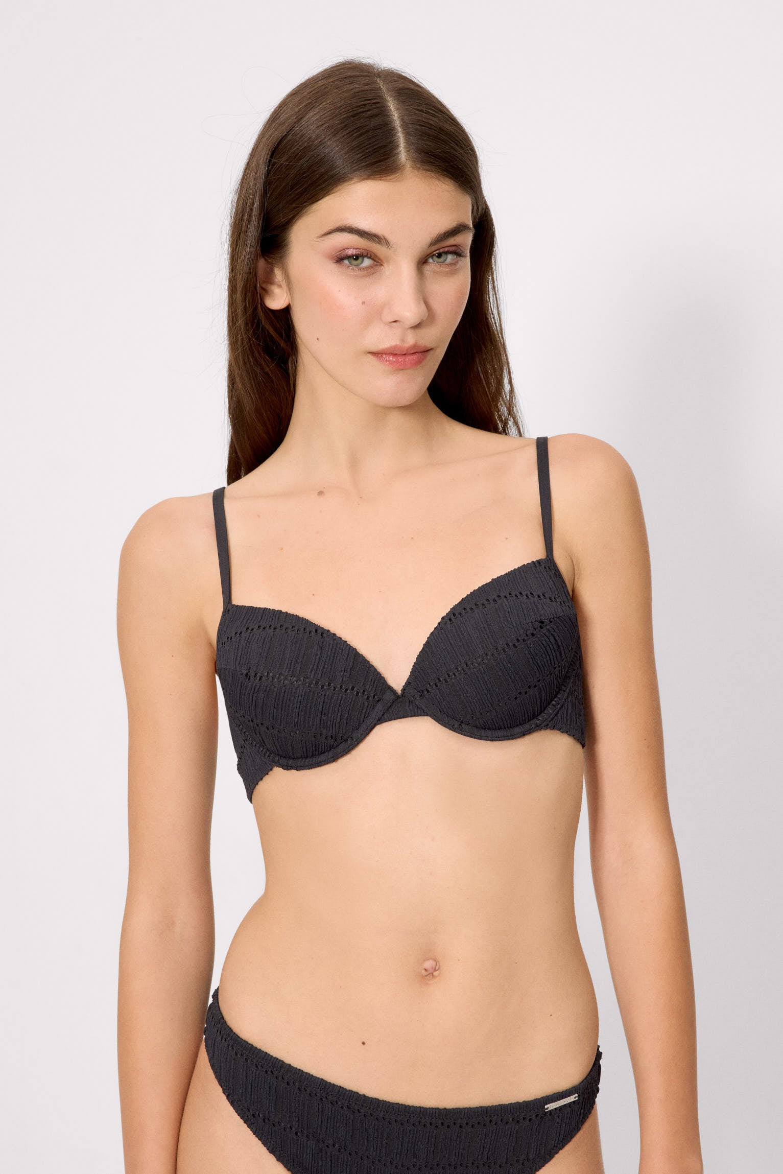 83216-negro-top-bikini-mujer-textura-negro-copa-b-mujer-ysabel-mora