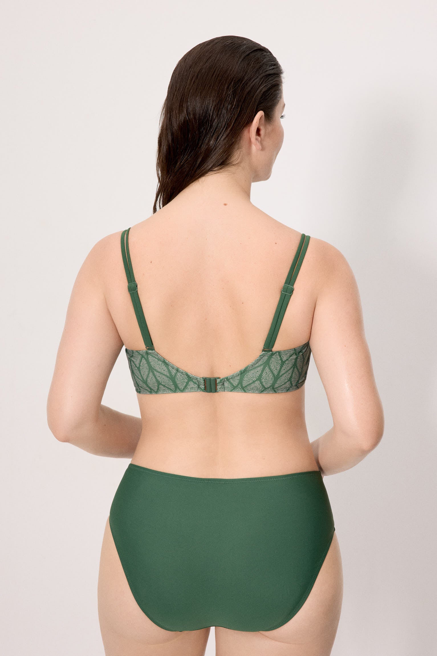 83291--conjunto-de-bikini-mujer-reductor-con-braga-alta-hojas-verde-copa-d--ysabel-mora