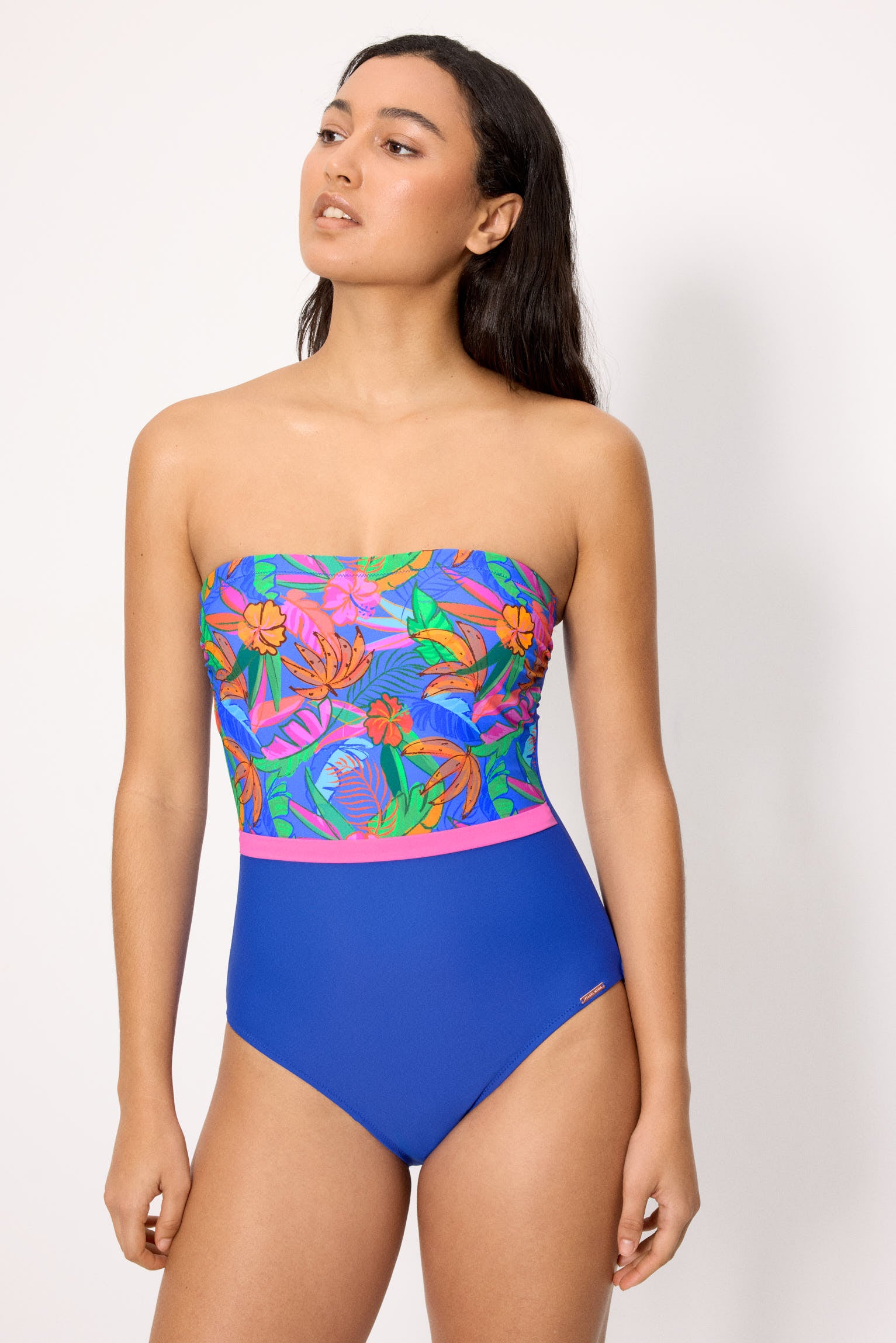 Bañador reductor bandeau estampado tropical copa B