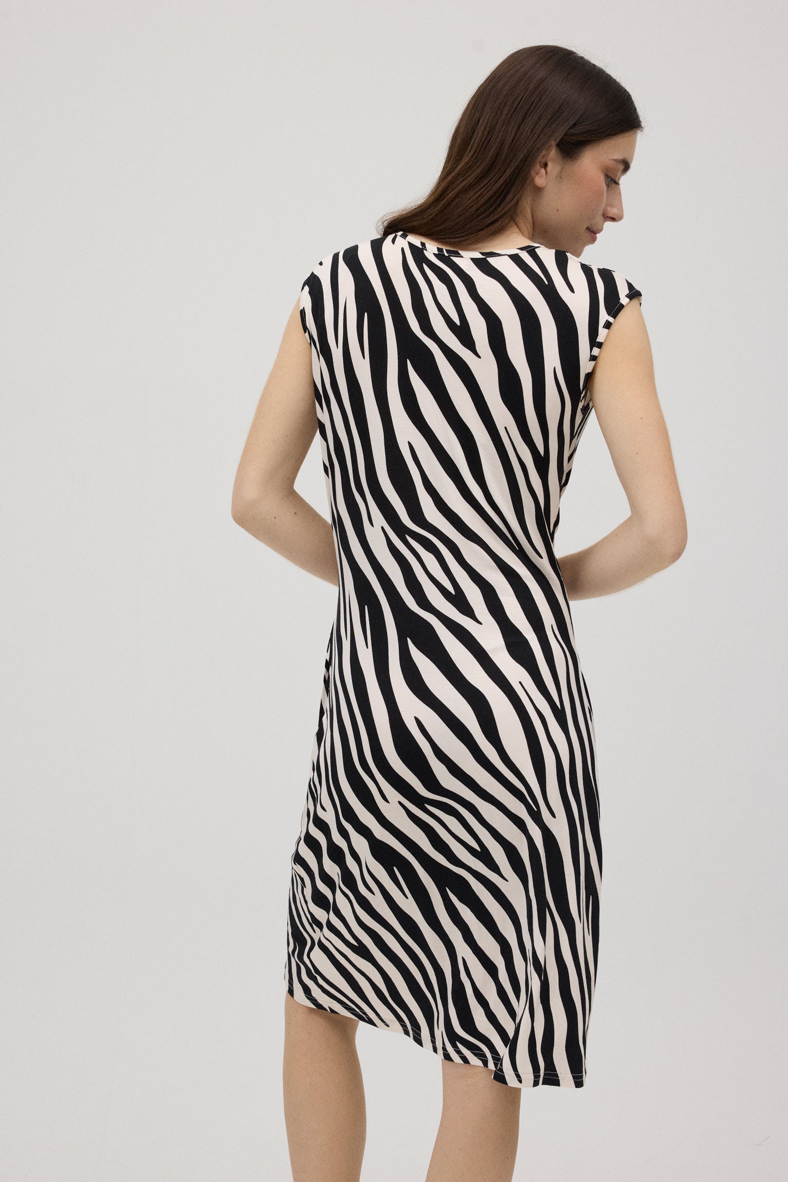 86154-2-vestido-estampado-mujer-ysabel-mora-multicolor