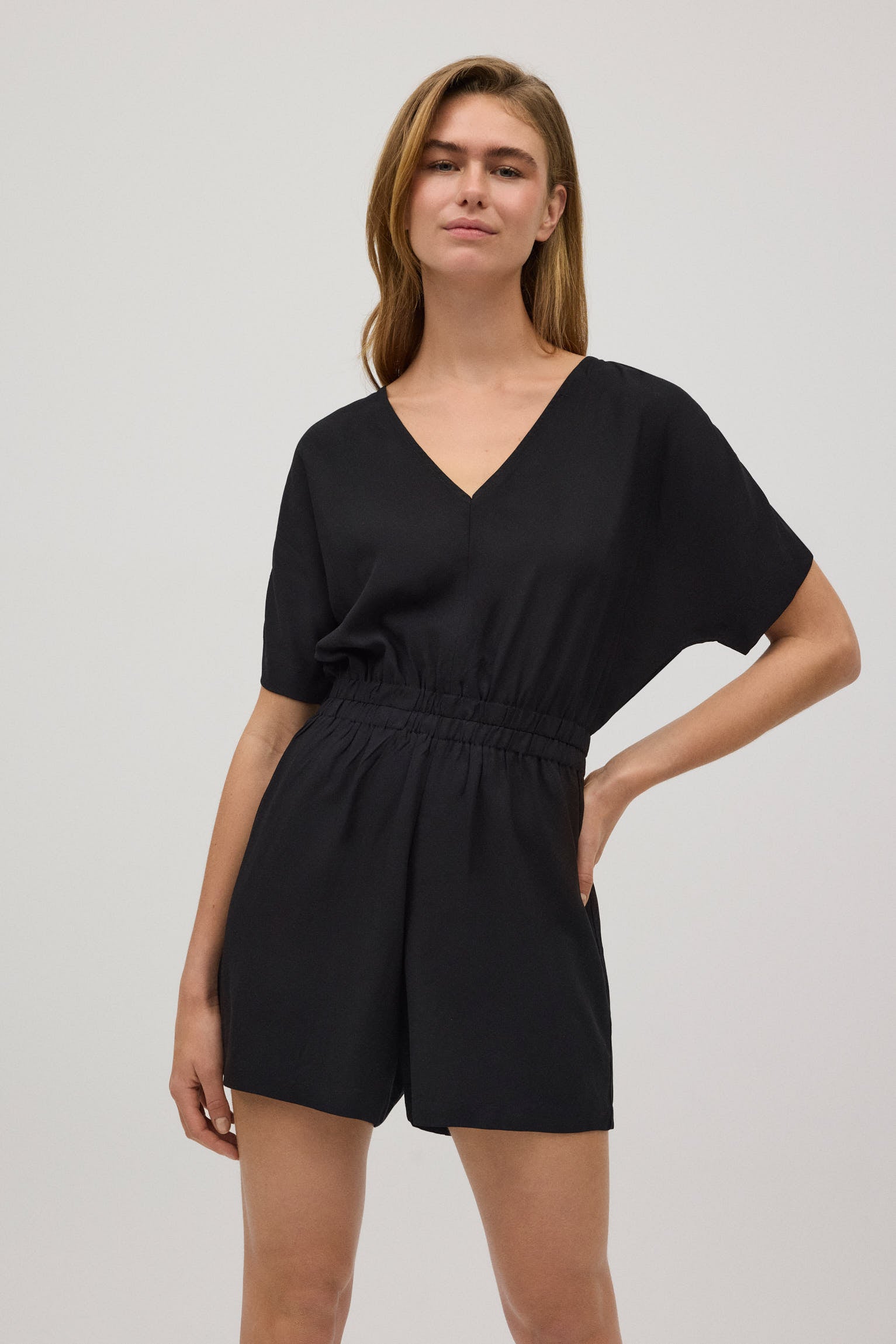 86159-1-mono-corto-mujer-ysabel-mora-negro