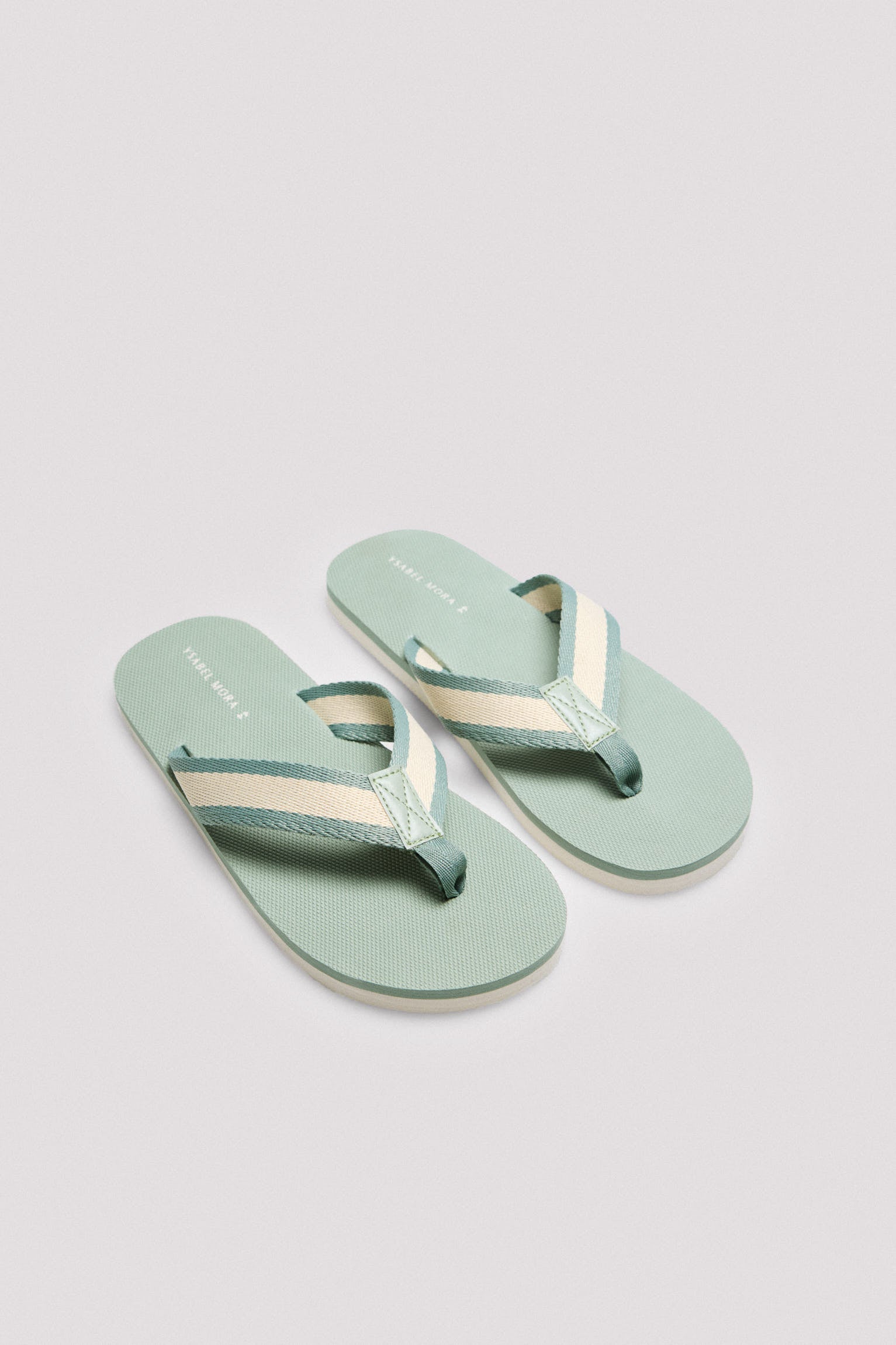 90522-2-chanclas-hombre-ysabel-mora-verde