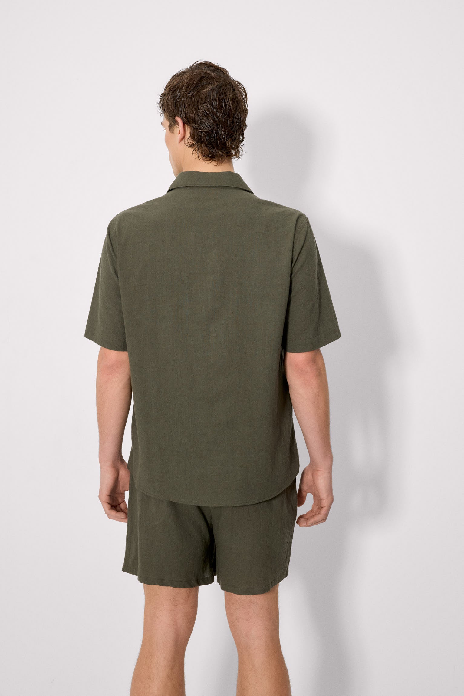 Pantalón corto efecto lino verde botella - Ysabel Mora