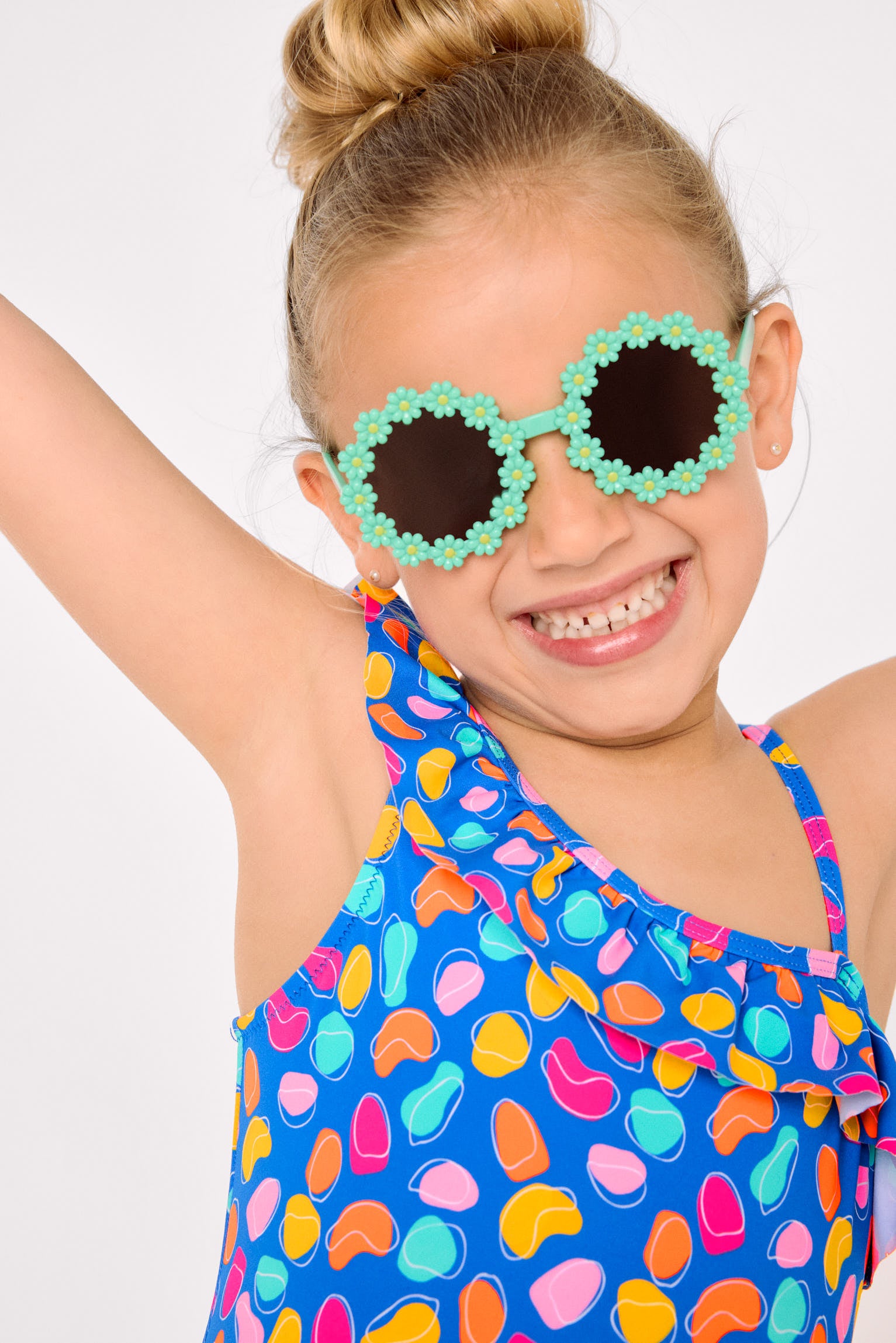 Bañador niña asimétrico detalle volante y cut-out estamapado formas orgánicas